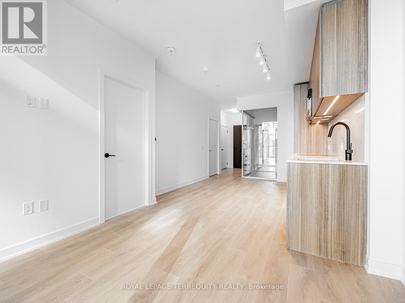 905 - 117 Broadway Avenue, Toronto, Ontario  M4P 1V4 - Photo 13 - C12690722