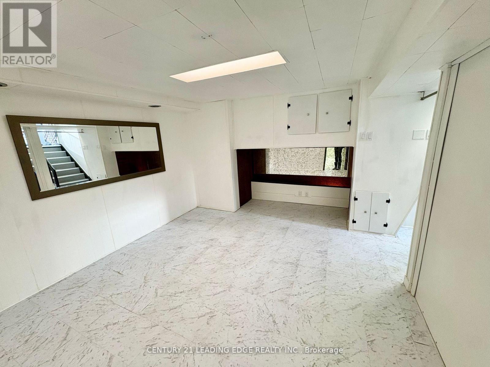 Lower - 48 Snowball Crescent, Toronto, Ontario  M1B 1R9 - Photo 8 - E12668628