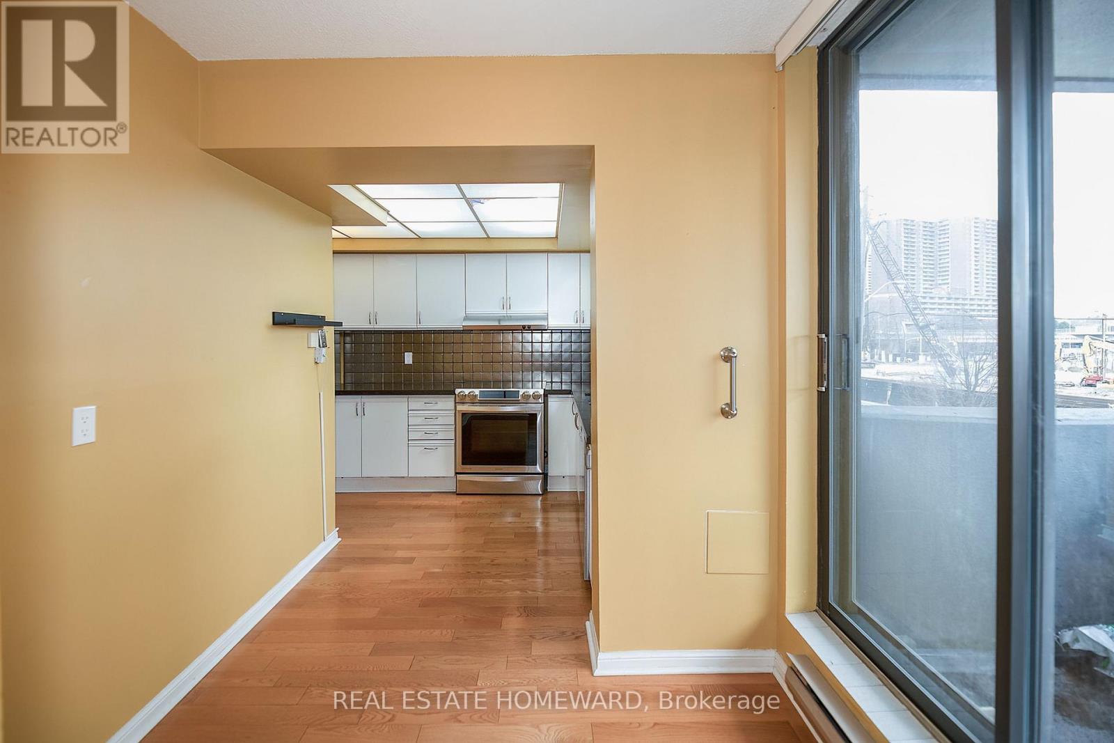 103 - 757 Victoria Pk Avenue, Toronto, Ontario  M4C 5N8 - Photo 5 - E12690762