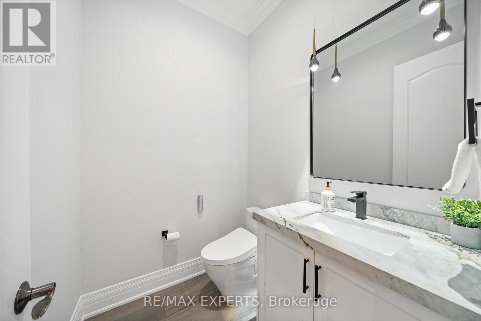 16 Raymond Love Court, King, Ontario  L7B 0M7 - Photo 31 - N12690520