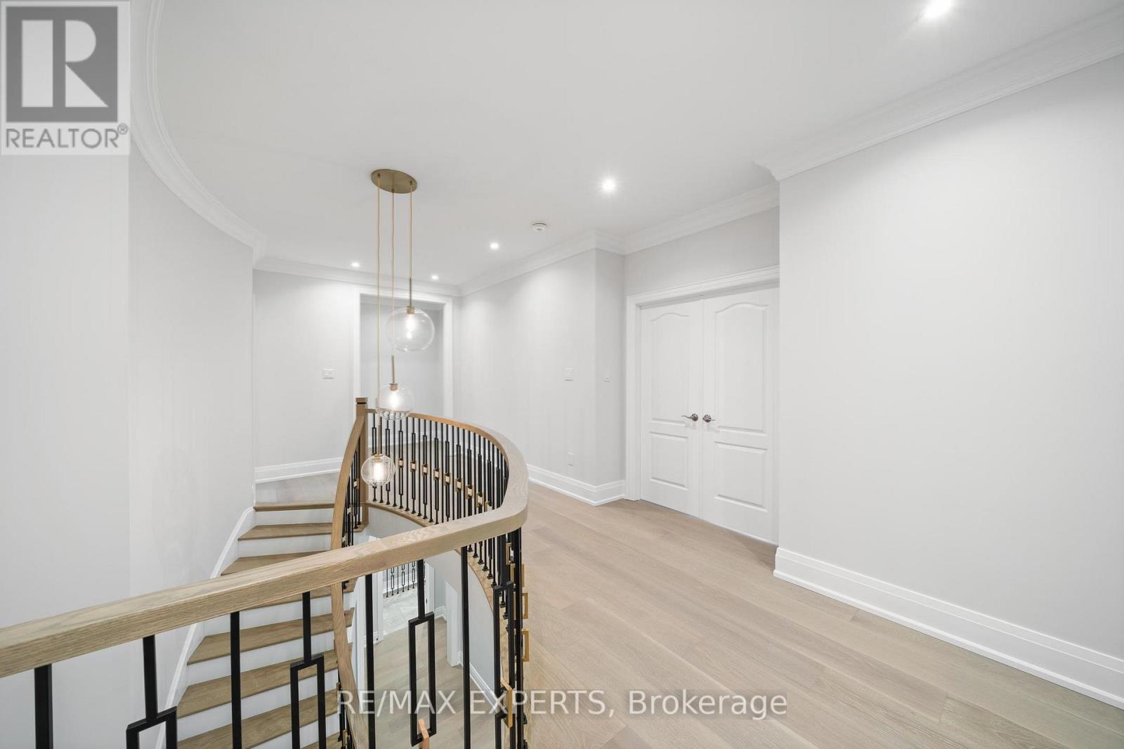 16 Raymond Love Court, King, Ontario  L7B 0M7 - Photo 33 - N12690520