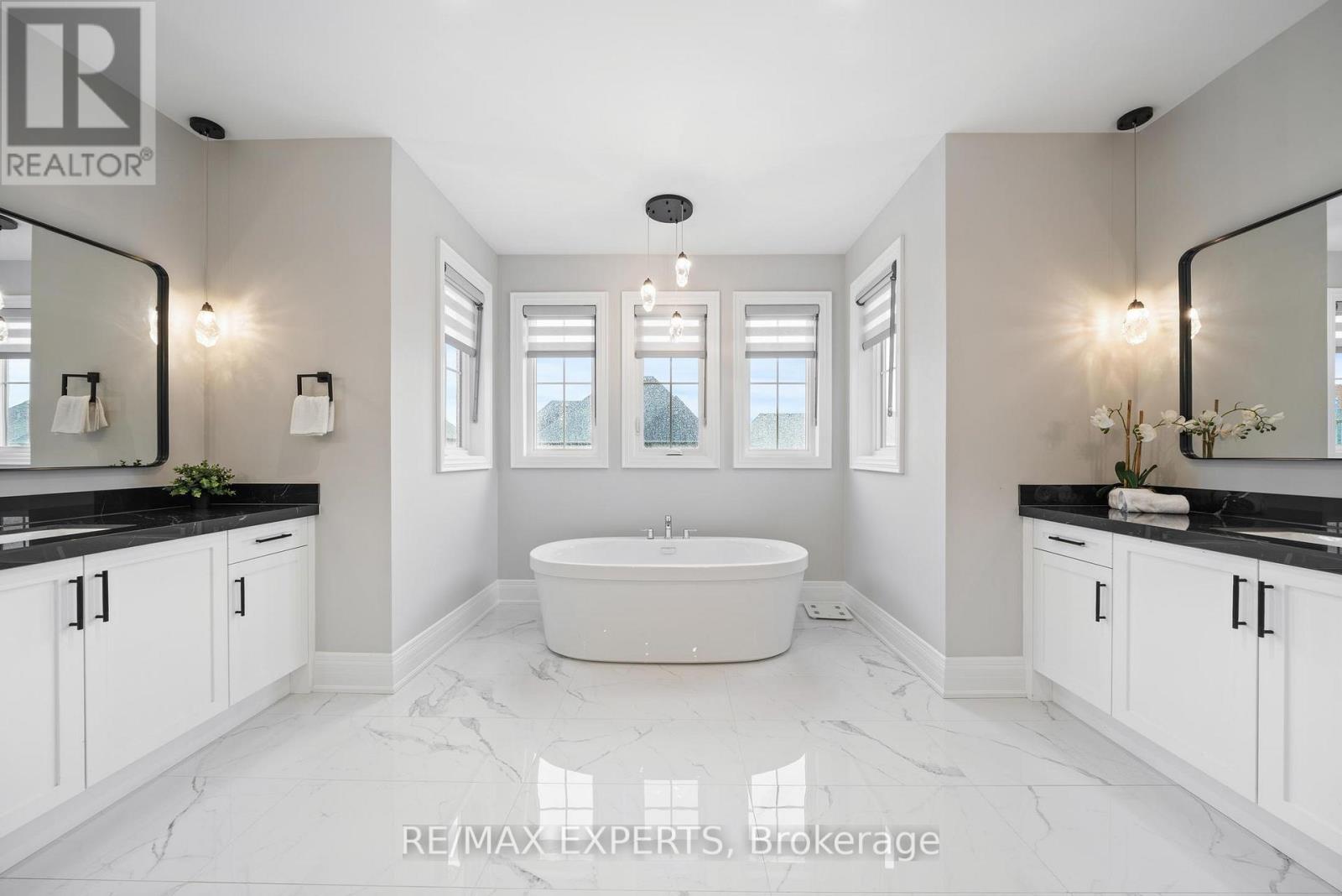 16 Raymond Love Court, King, Ontario  L7B 0M7 - Photo 39 - N12690520