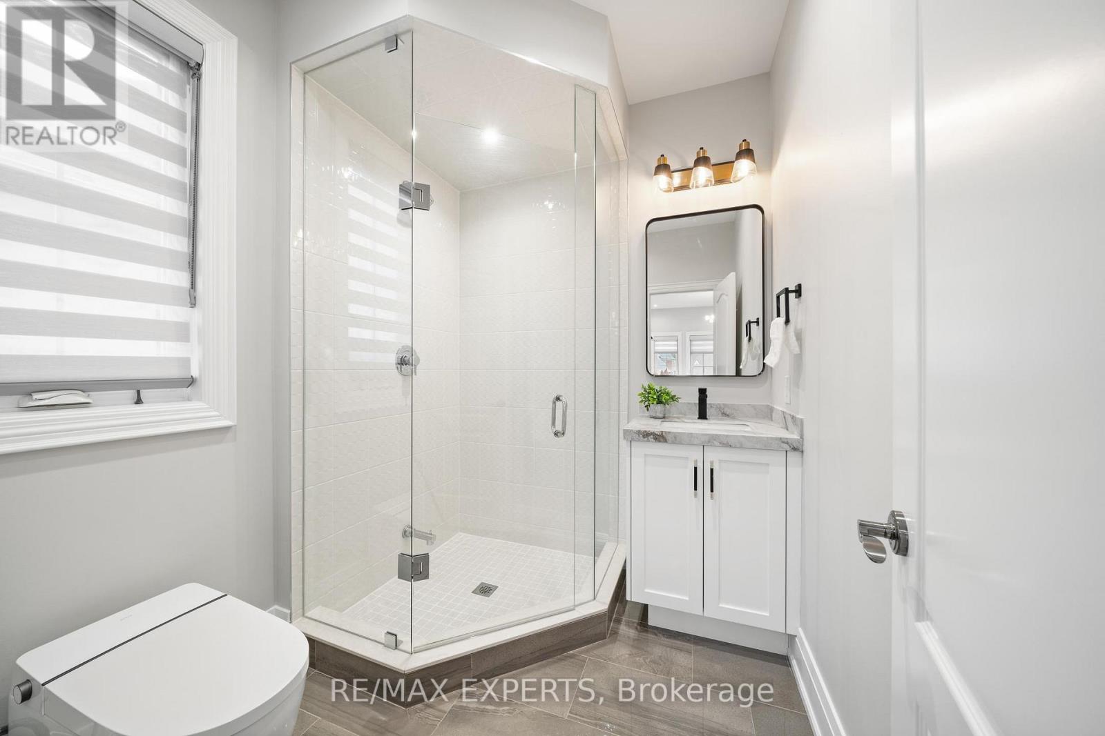 16 Raymond Love Court, King, Ontario  L7B 0M7 - Photo 46 - N12690520