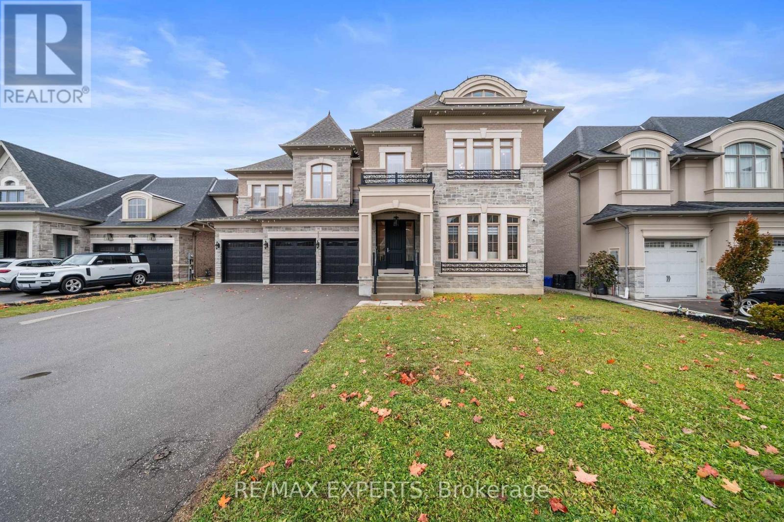 16 Raymond Love Court, King, Ontario  L7B 0M7 - Photo 5 - N12690520