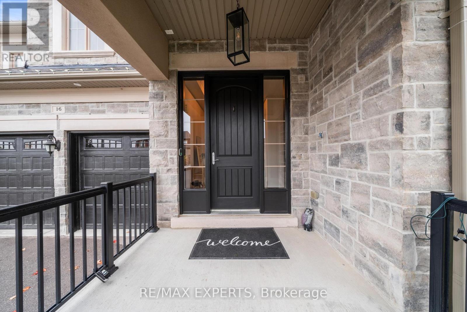 16 Raymond Love Court, King, Ontario  L7B 0M7 - Photo 7 - N12690520