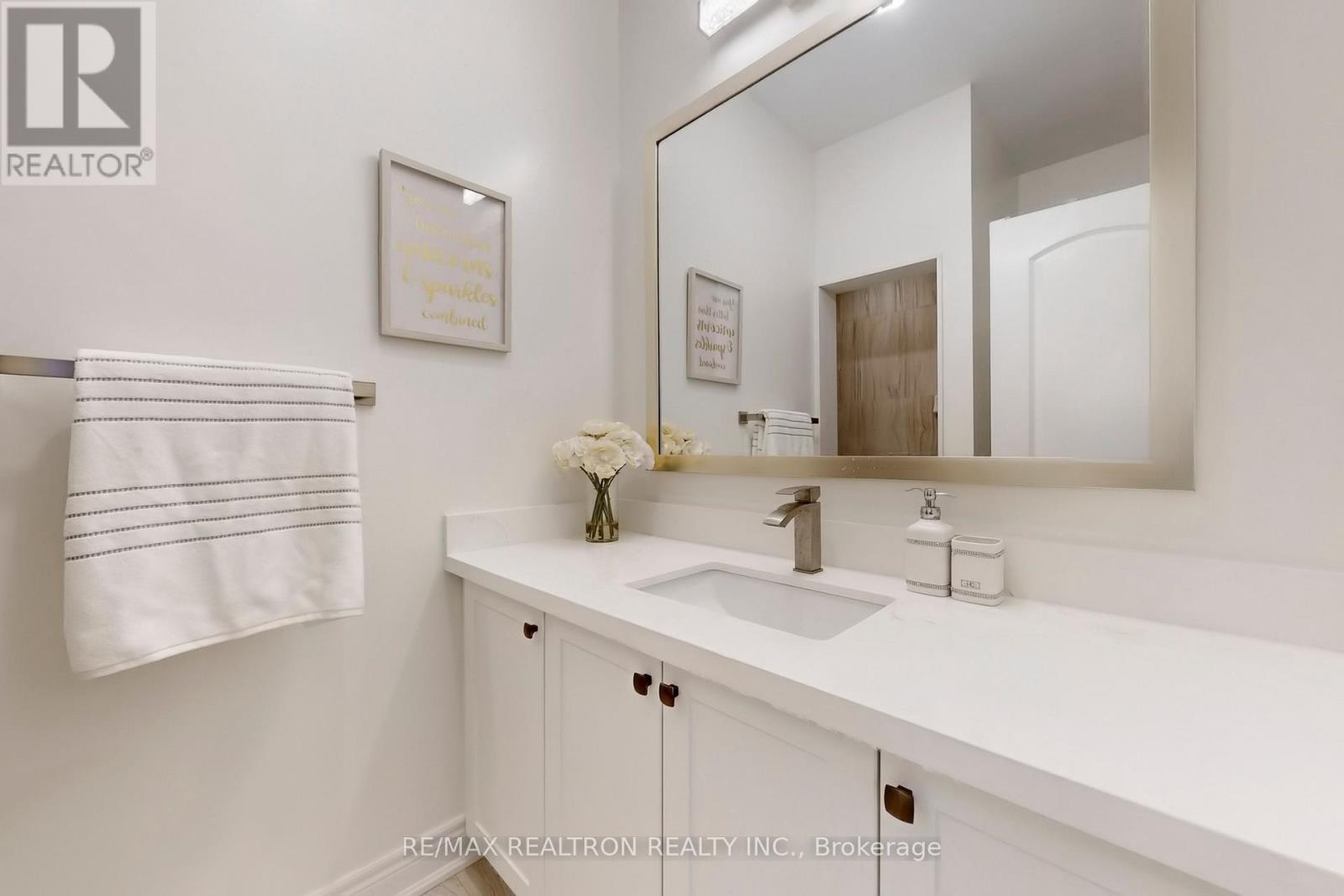 48 Red Giant Street W, Richmond Hill, Ontario  L4C 4Y4 - Photo 24 - N12690740