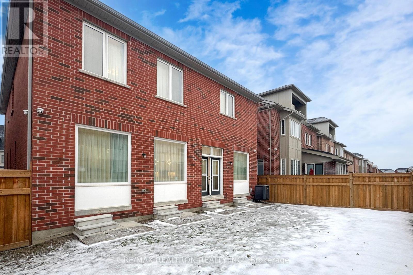 48 Red Giant Street W, Richmond Hill, Ontario  L4C 4Y4 - Photo 30 - N12690740