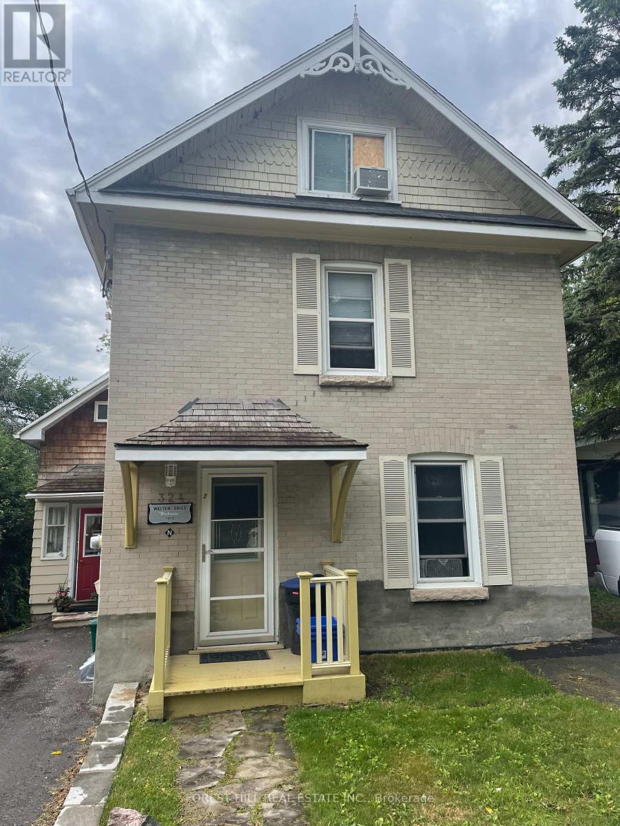 Upper - 324 Andrew Street, Newmarket, Ontario  L3Y 1H3 - Photo 1 - N12690776