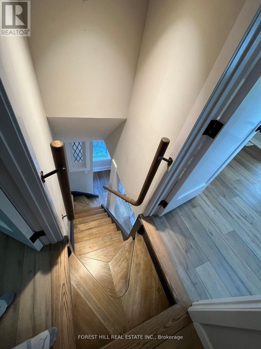 Upper - 324 Andrew Street, Newmarket, Ontario  L3Y 1H3 - Photo 11 - N12690776