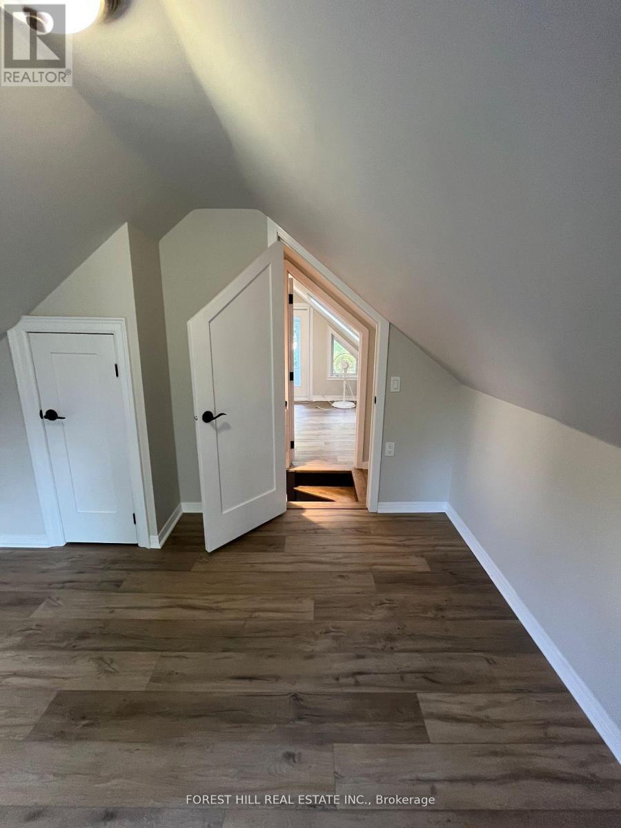 Upper - 324 Andrew Street, Newmarket, Ontario  L3Y 1H3 - Photo 14 - N12690776