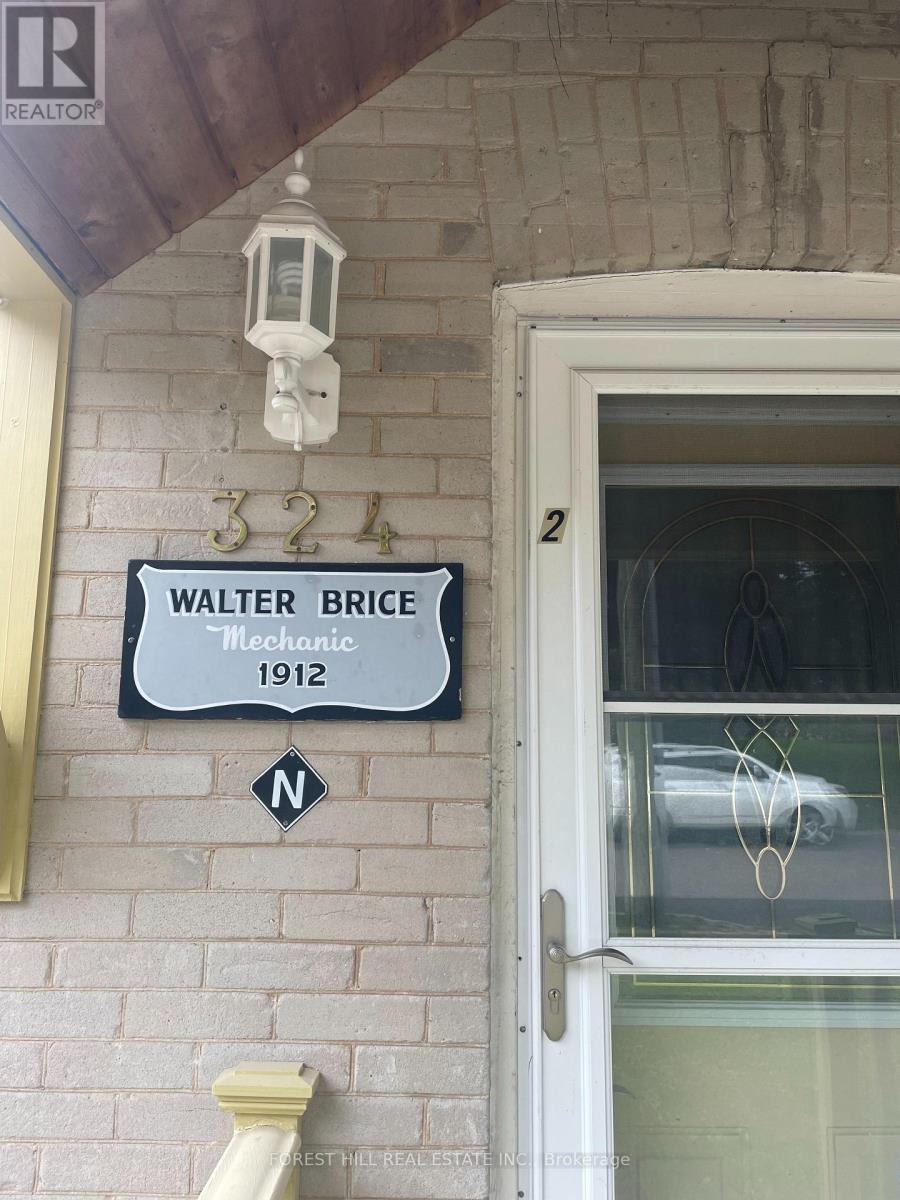 Upper - 324 Andrew Street, Newmarket, Ontario  L3Y 1H3 - Photo 2 - N12690776