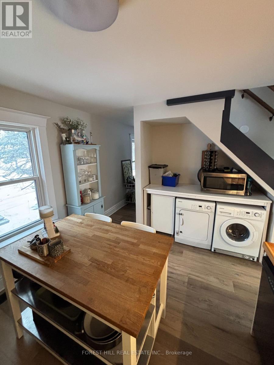 Upper - 324 Andrew Street, Newmarket, Ontario  L3Y 1H3 - Photo 7 - N12690776