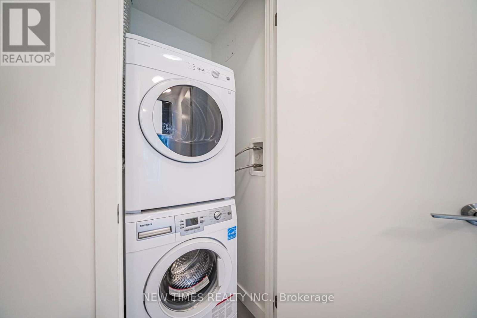 2102 - 125 Blue Jays Way, Toronto, Ontario  M5V 0N5 - Photo 8 - C12683136