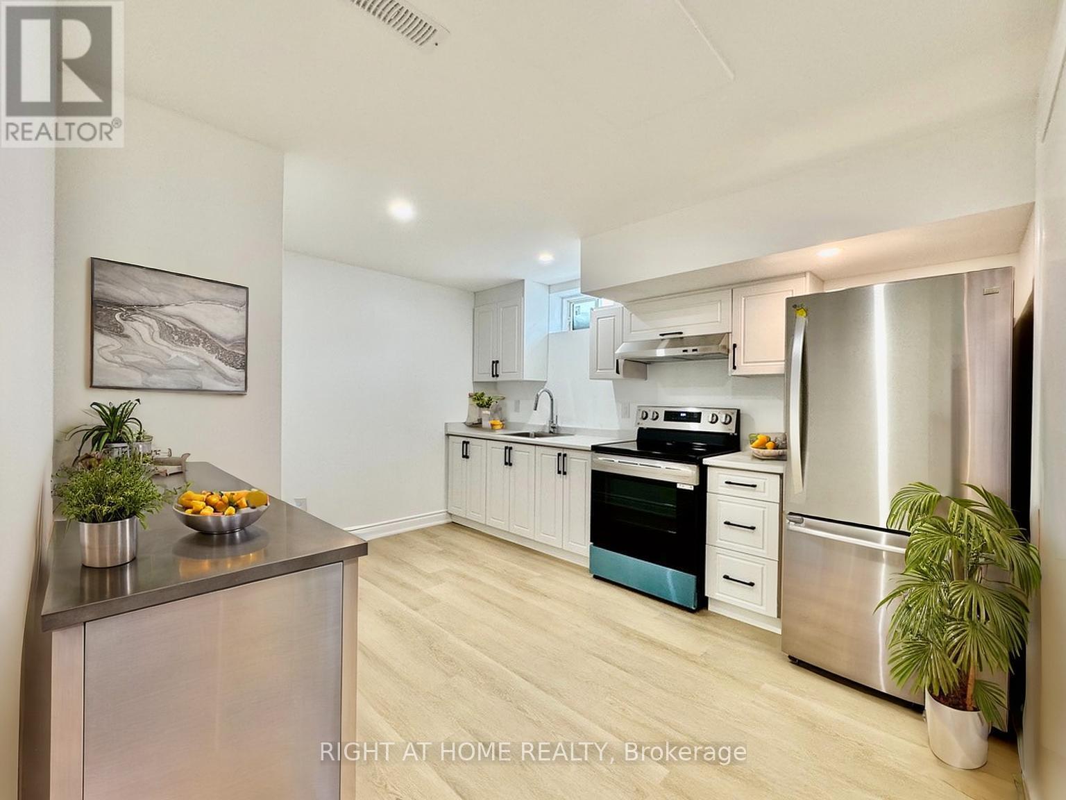 Basement - 12 Unicorn Lane, Barrie, Ontario  L4M 7G8 - Photo 2 - S12690648