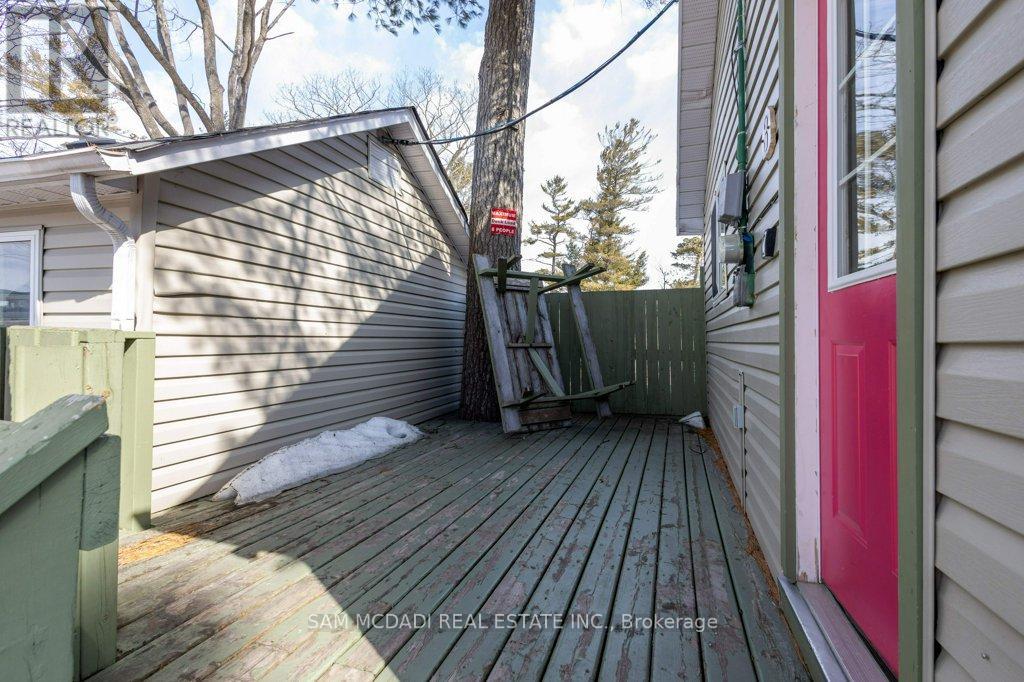 5 River Road E, Wasaga Beach, Ontario  L9Z 2L1 - Photo 4 - S12690710