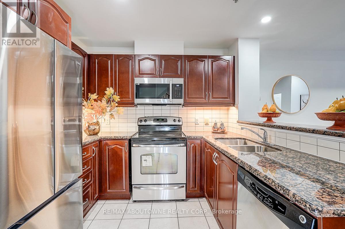 50 - 8 Brighton Place, Vaughan, Ontario  L4J 0E3 - Photo 13 - N12688452