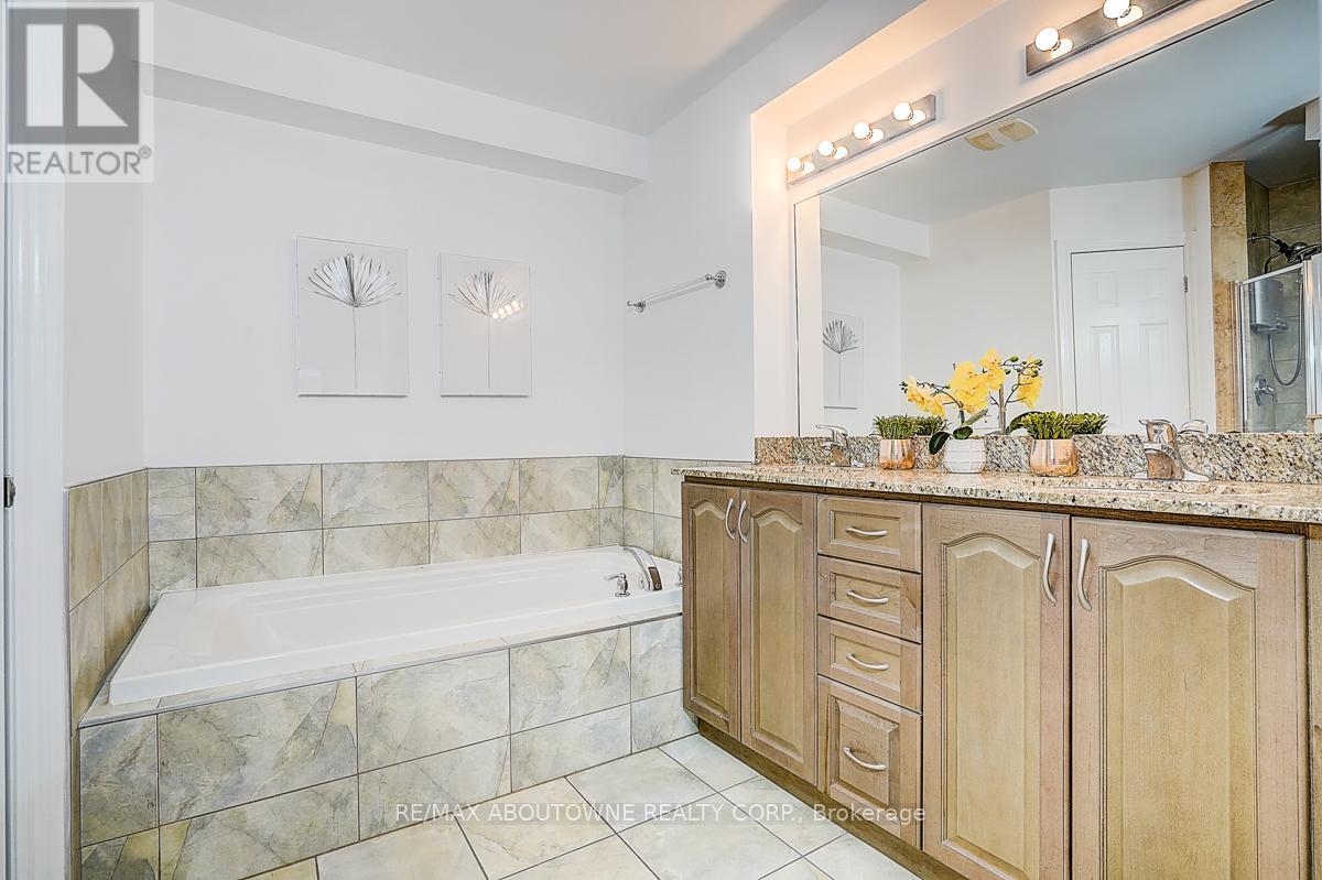 50 - 8 Brighton Place, Vaughan, Ontario  L4J 0E3 - Photo 29 - N12688452