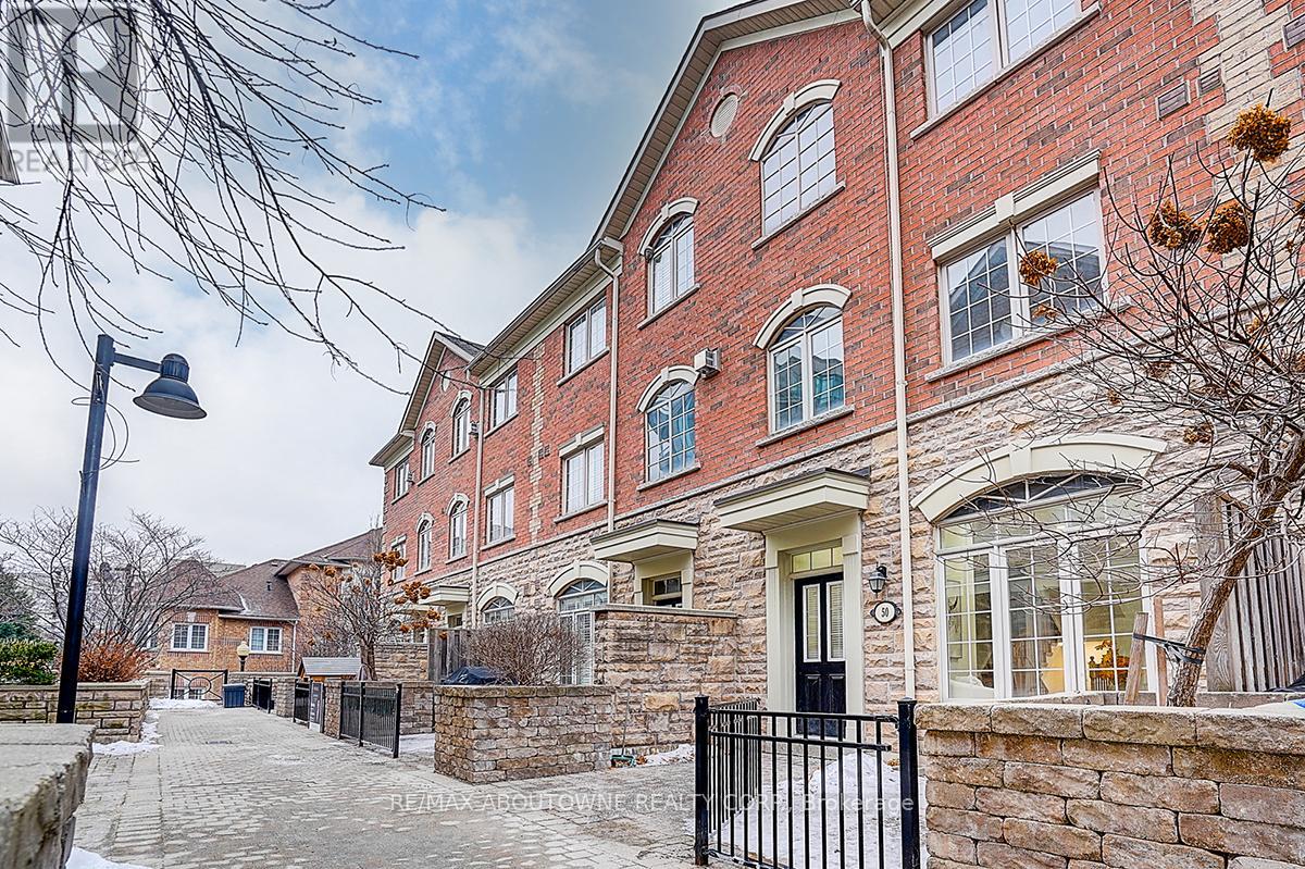 50 - 8 Brighton Place, Vaughan, Ontario  L4J 0E3 - Photo 35 - N12688452