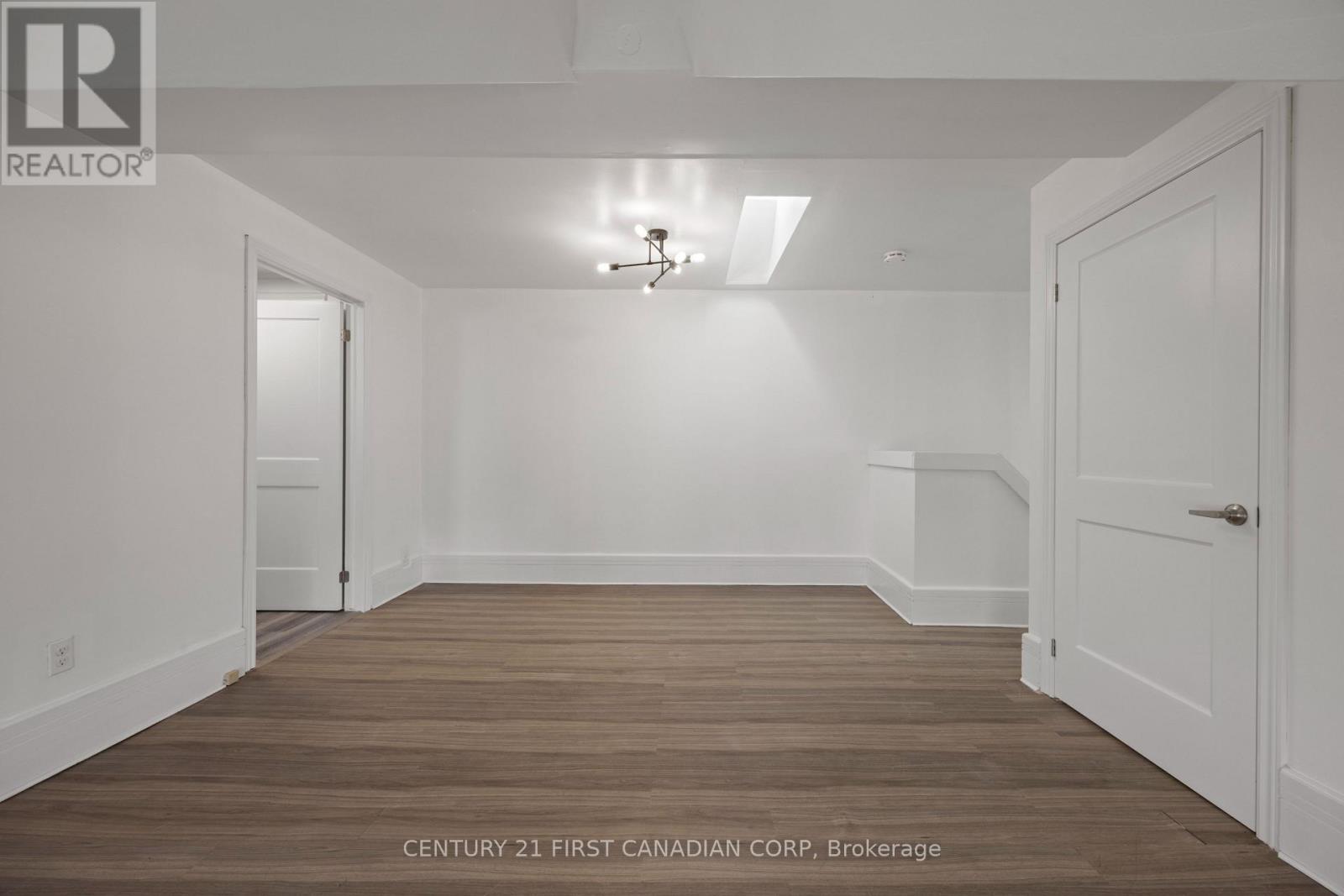 2 - 353 Central Avenue, London East, Ontario  N6B 2E3 - Photo 17 - X12690444