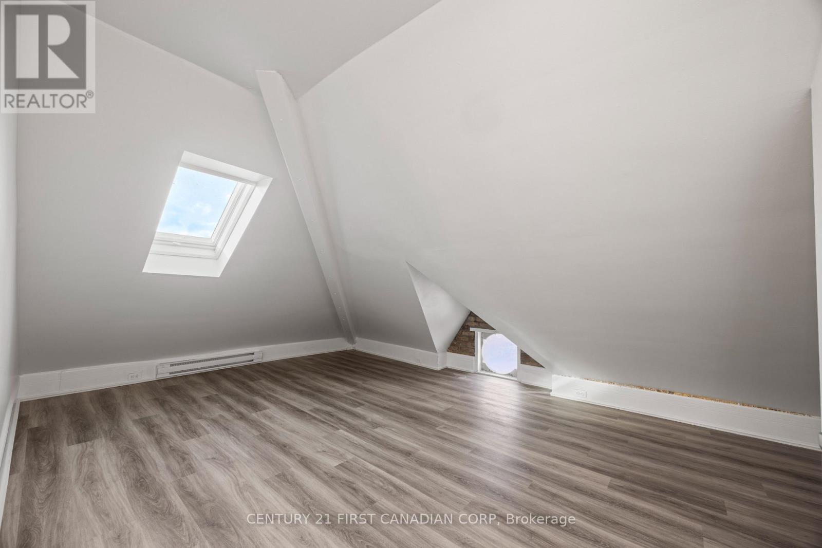 2 - 353 Central Avenue, London East, Ontario  N6B 2E3 - Photo 20 - X12690444