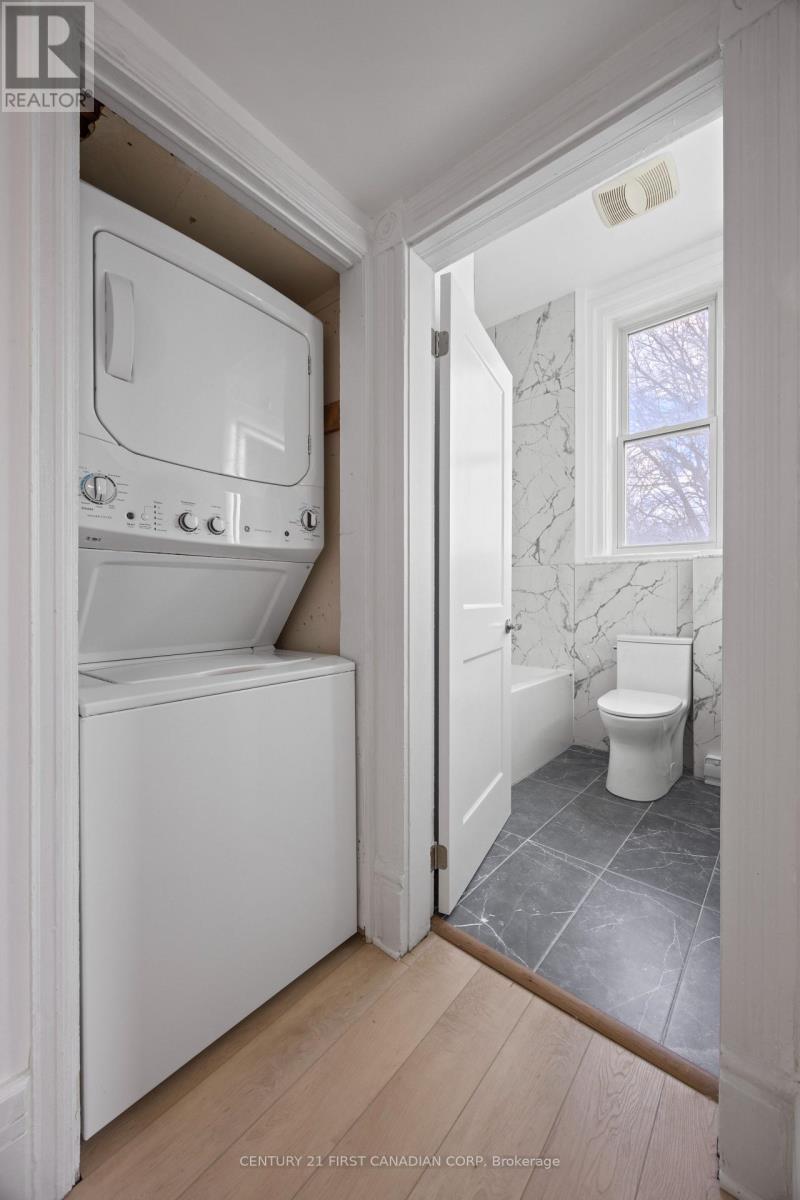 2 - 353 Central Avenue, London East, Ontario  N6B 2E3 - Photo 24 - X12690444