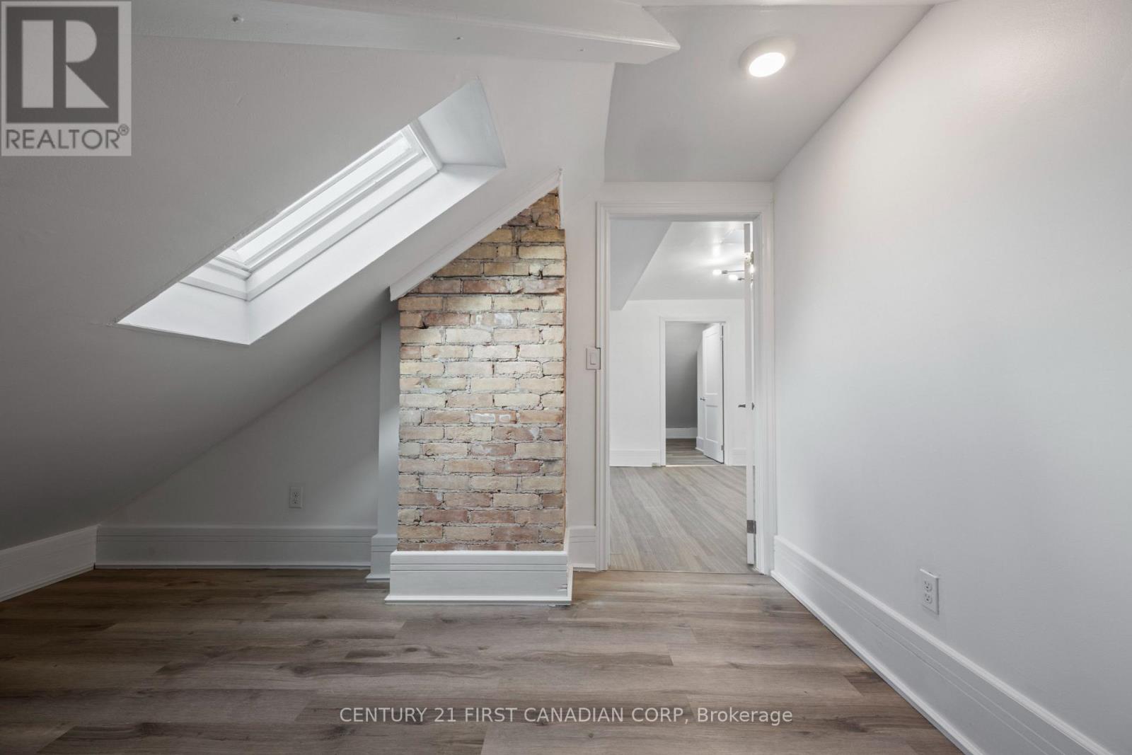 2 - 353 Central Avenue, London East, Ontario  N6B 2E3 - Photo 23 - X12690444