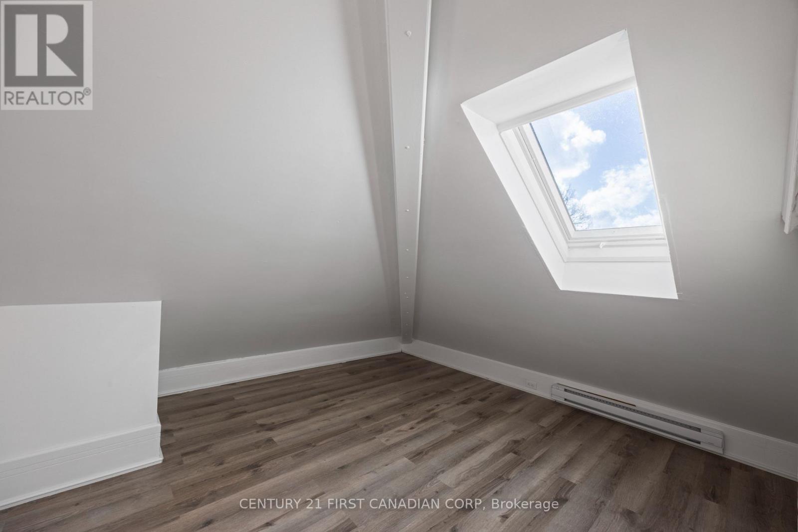 2 - 353 Central Avenue, London East, Ontario  N6B 2E3 - Photo 22 - X12690444