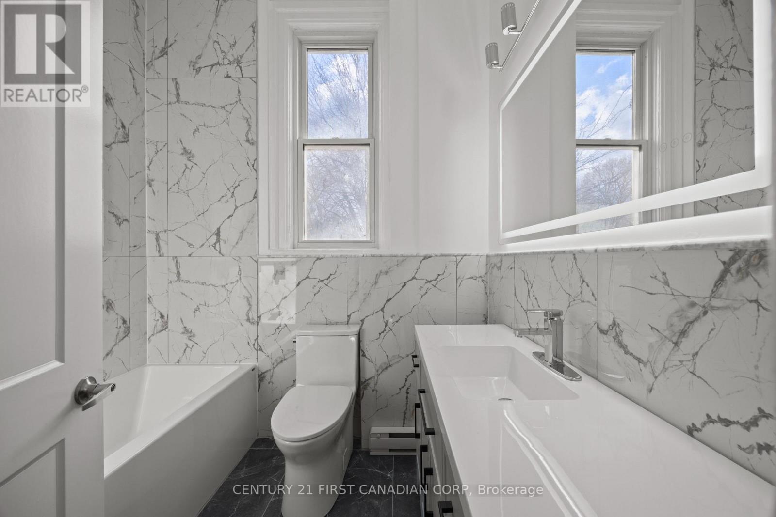 2 - 353 Central Avenue, London East, Ontario  N6B 2E3 - Photo 11 - X12690444