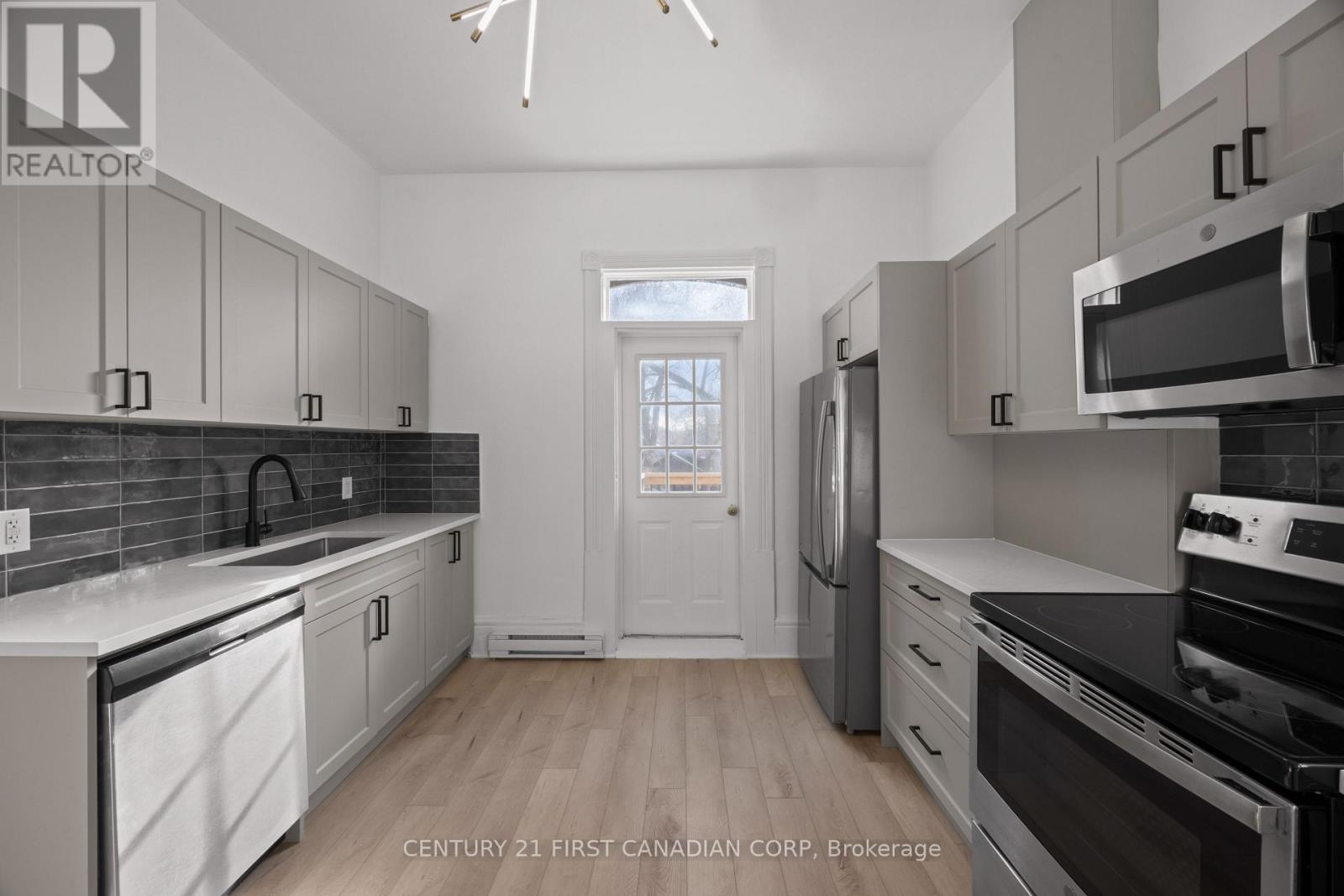 2 - 353 Central Avenue, London East, Ontario  N6B 2E3 - Photo 7 - X12690444