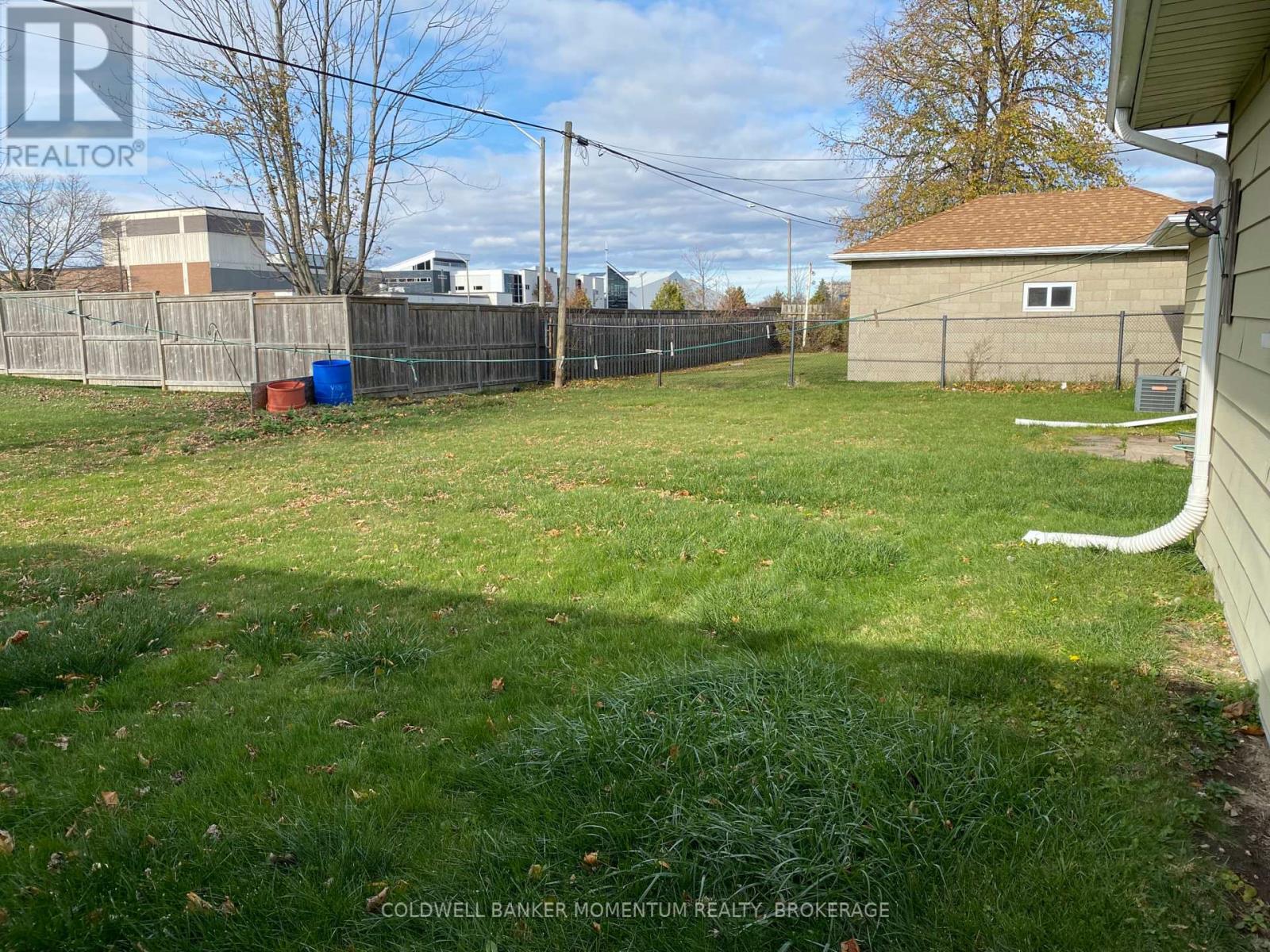 110 Clarke Street, Port Colborne, Ontario  L3K 2G3 - Photo 13 - X12556378