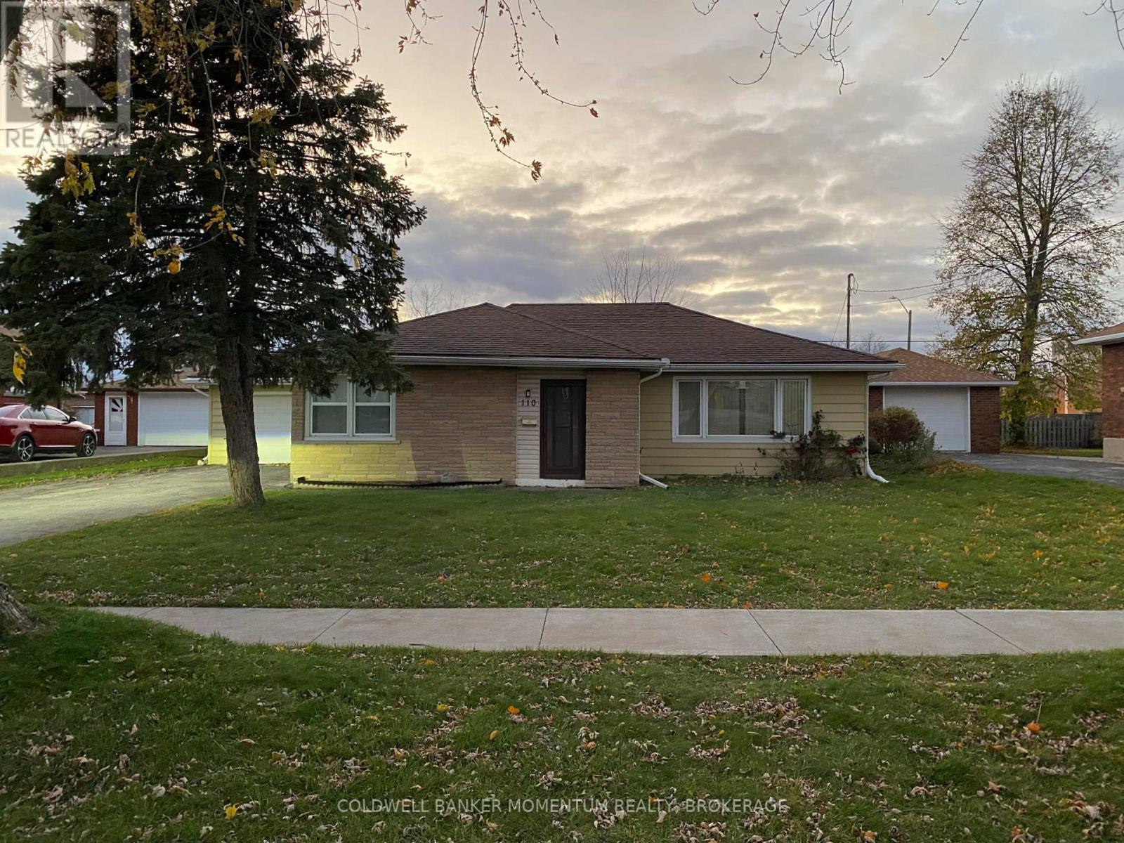 110 Clarke Street, Port Colborne, Ontario  L3K 2G3 - Photo 1 - X12556378