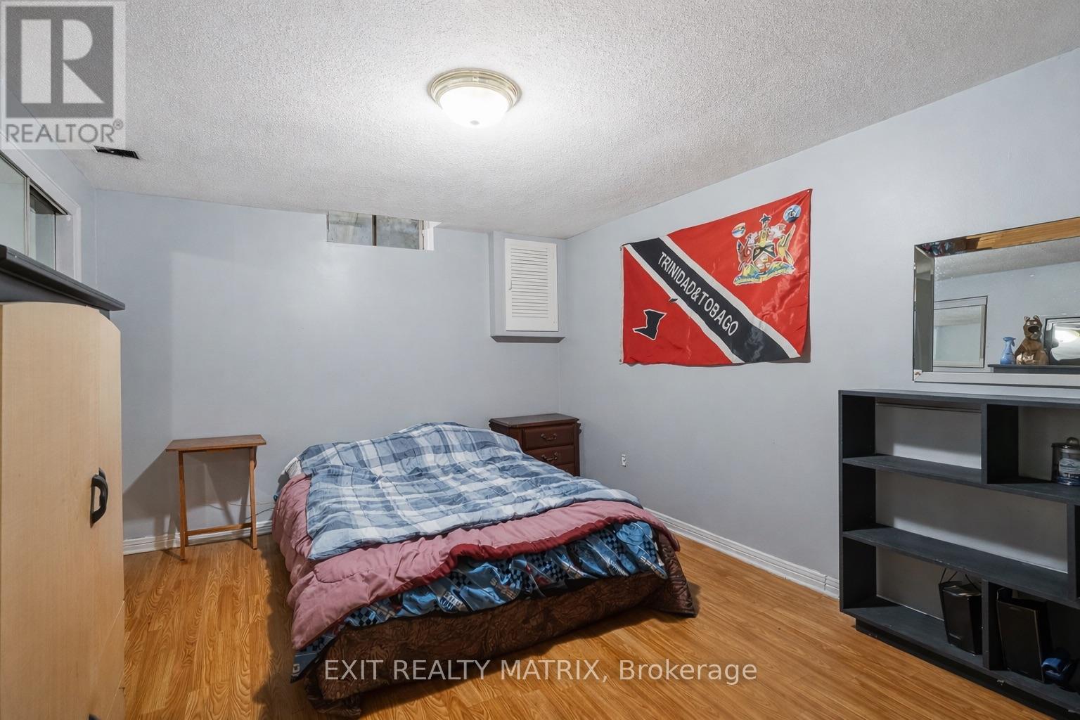 1123 Burgundy Lane, Ottawa, Ontario  K1C 2M9 - Photo 25 - X12670508