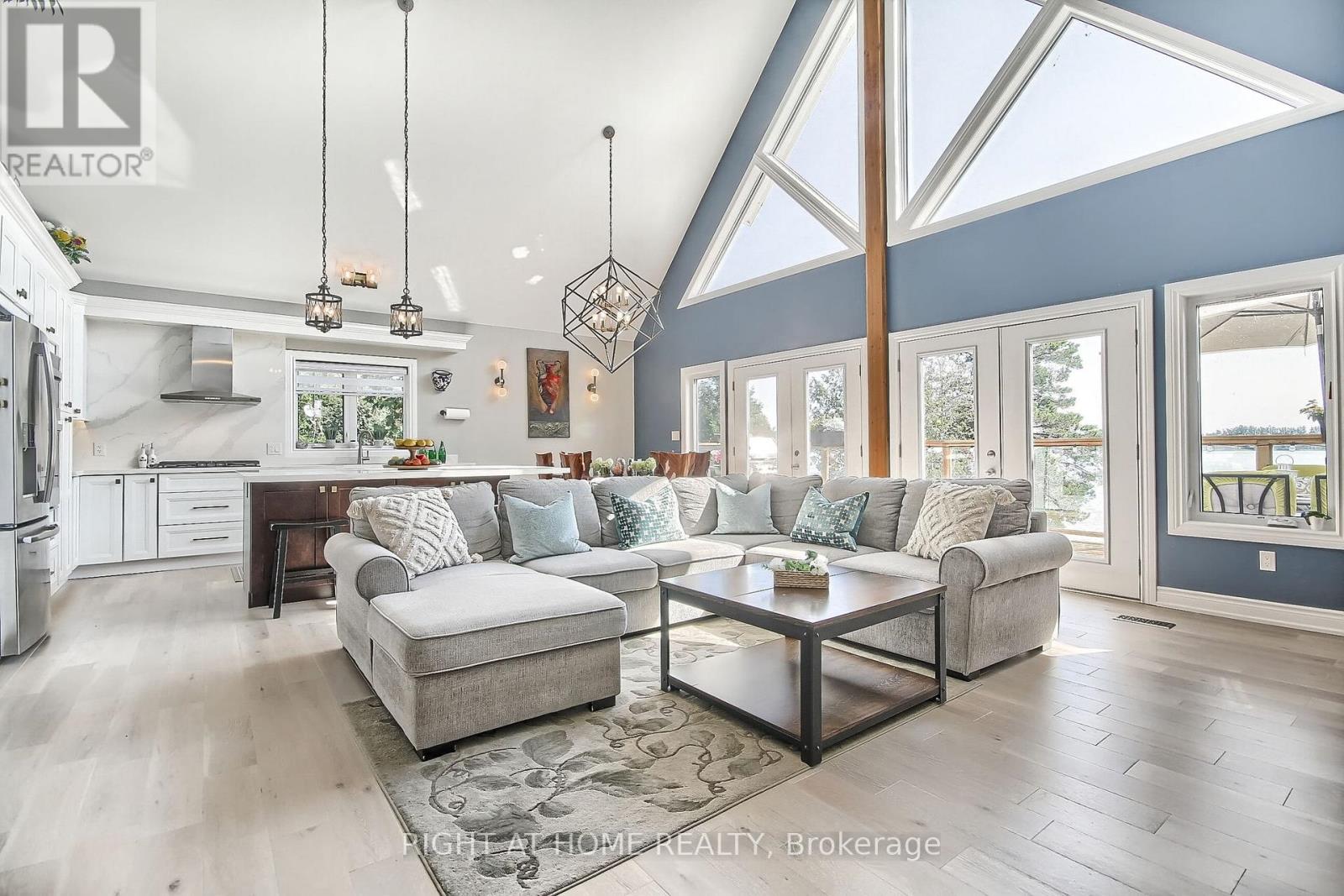 26 Beach Road, Kawartha Lakes, Ontario  K0M 2C0 - Photo 11 - X12661044