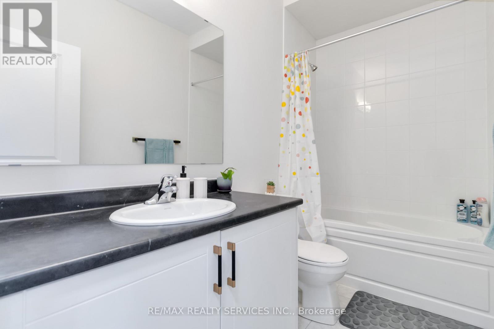 3051 Meadowridge Drive, Oakville, Ontario  L6H 7Z4 - Photo 19 - W12690468