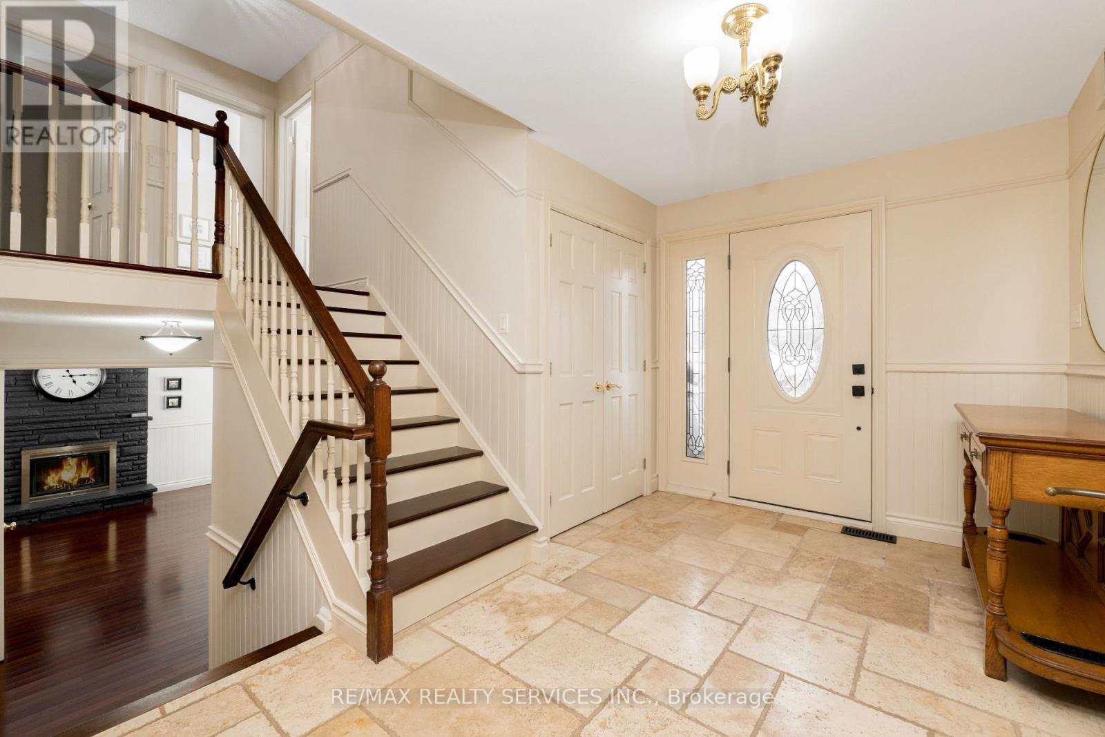 25 Orsi Road, Caledon, Ontario  L7C 1H6 - Photo 10 - W12690490