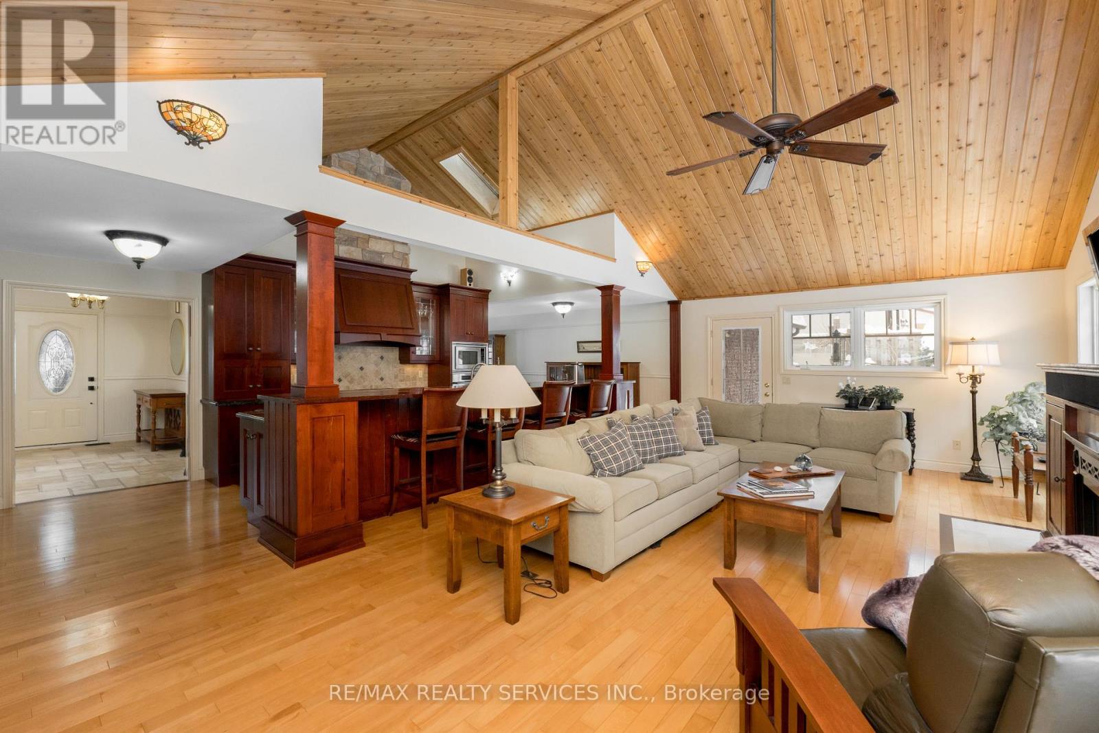 25 Orsi Road, Caledon, Ontario  L7C 1H6 - Photo 15 - W12690490