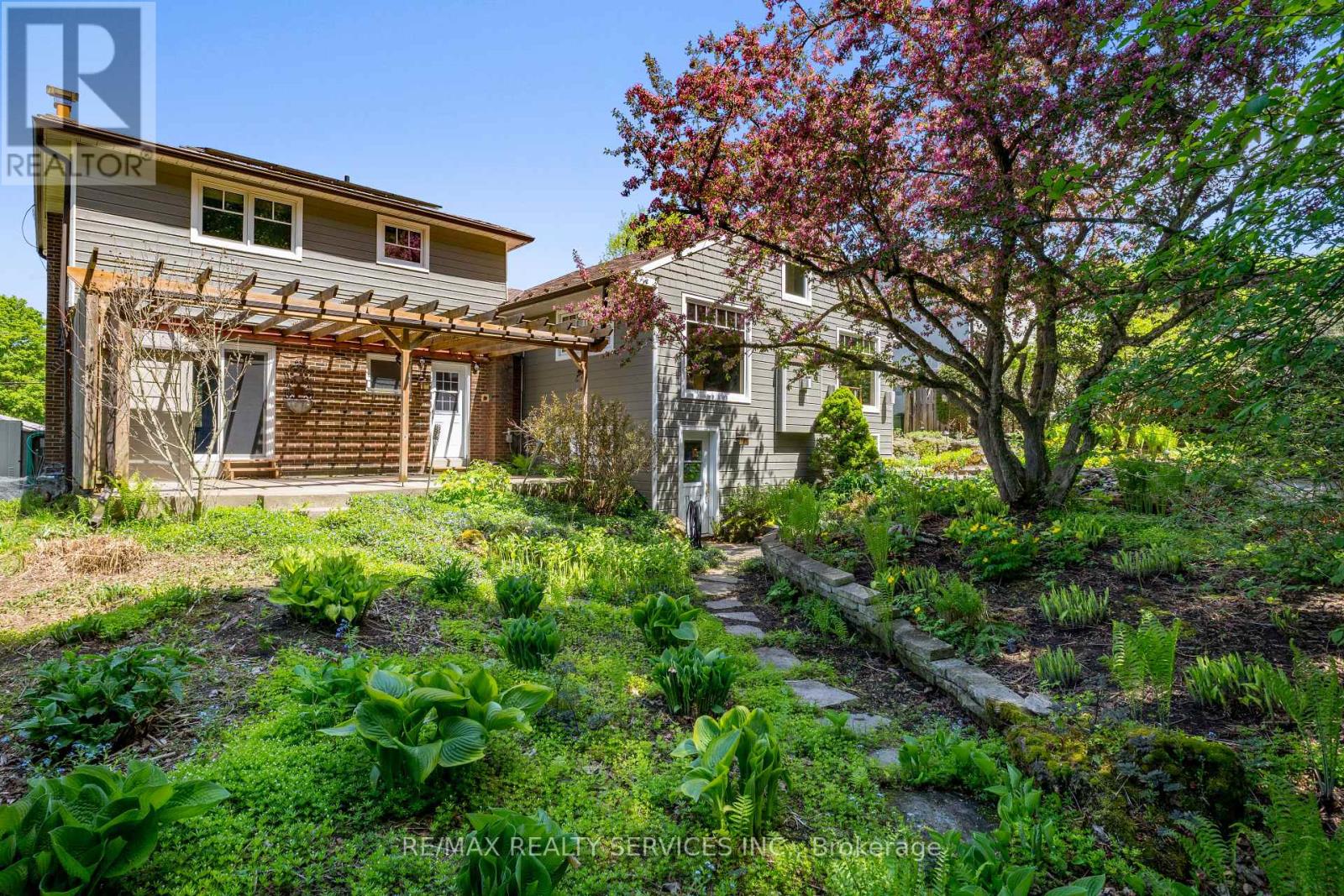 25 Orsi Road, Caledon, Ontario  L7C 1H6 - Photo 44 - W12690490