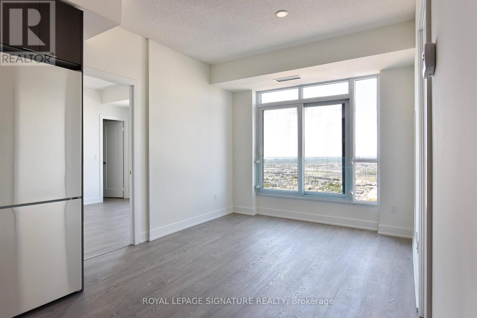 4201 - 7 Mabelle Avenue, Toronto, Ontario  M9A 4X7 - Photo 11 - W12690504