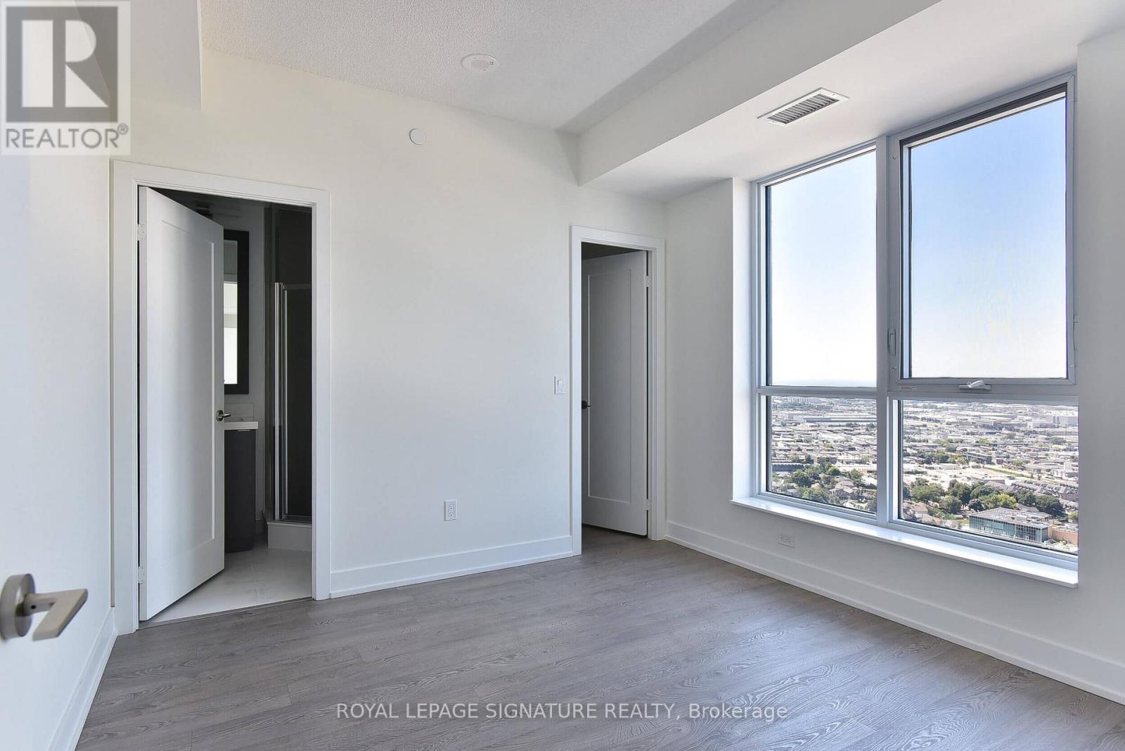 4201 - 7 Mabelle Avenue, Toronto, Ontario  M9A 4X7 - Photo 13 - W12690504