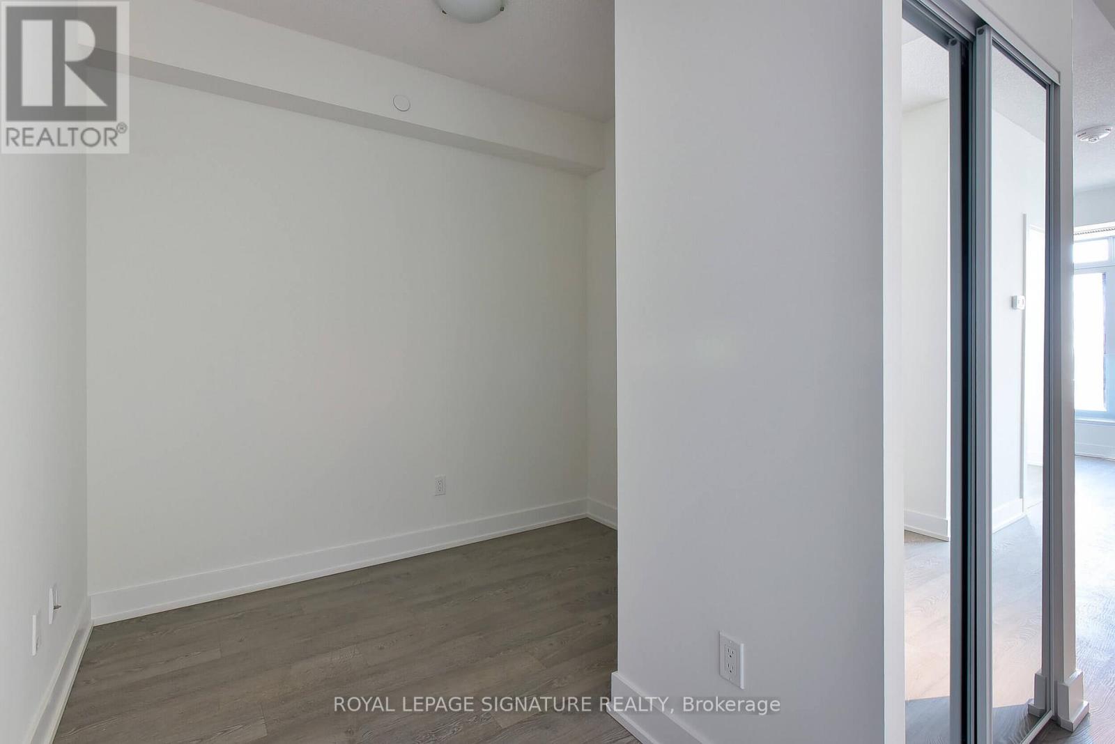 4201 - 7 Mabelle Avenue, Toronto, Ontario  M9A 4X7 - Photo 19 - W12690504