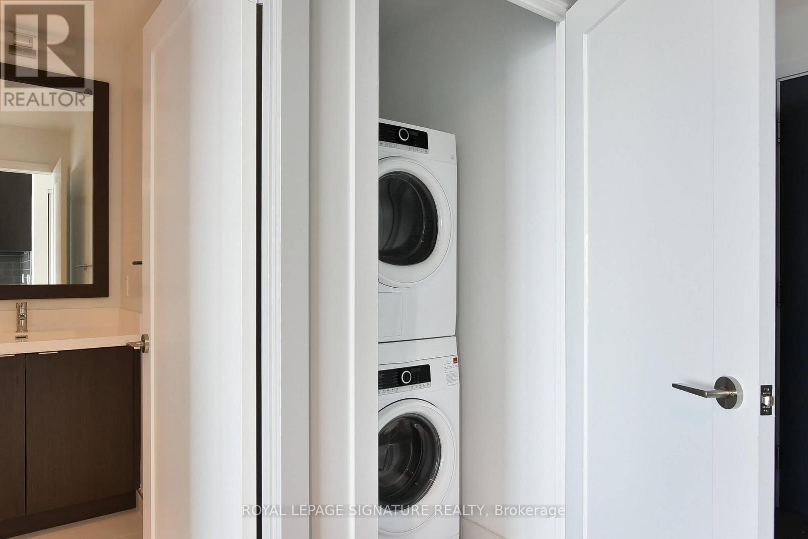 4201 - 7 Mabelle Avenue, Toronto, Ontario  M9A 4X7 - Photo 20 - W12690504