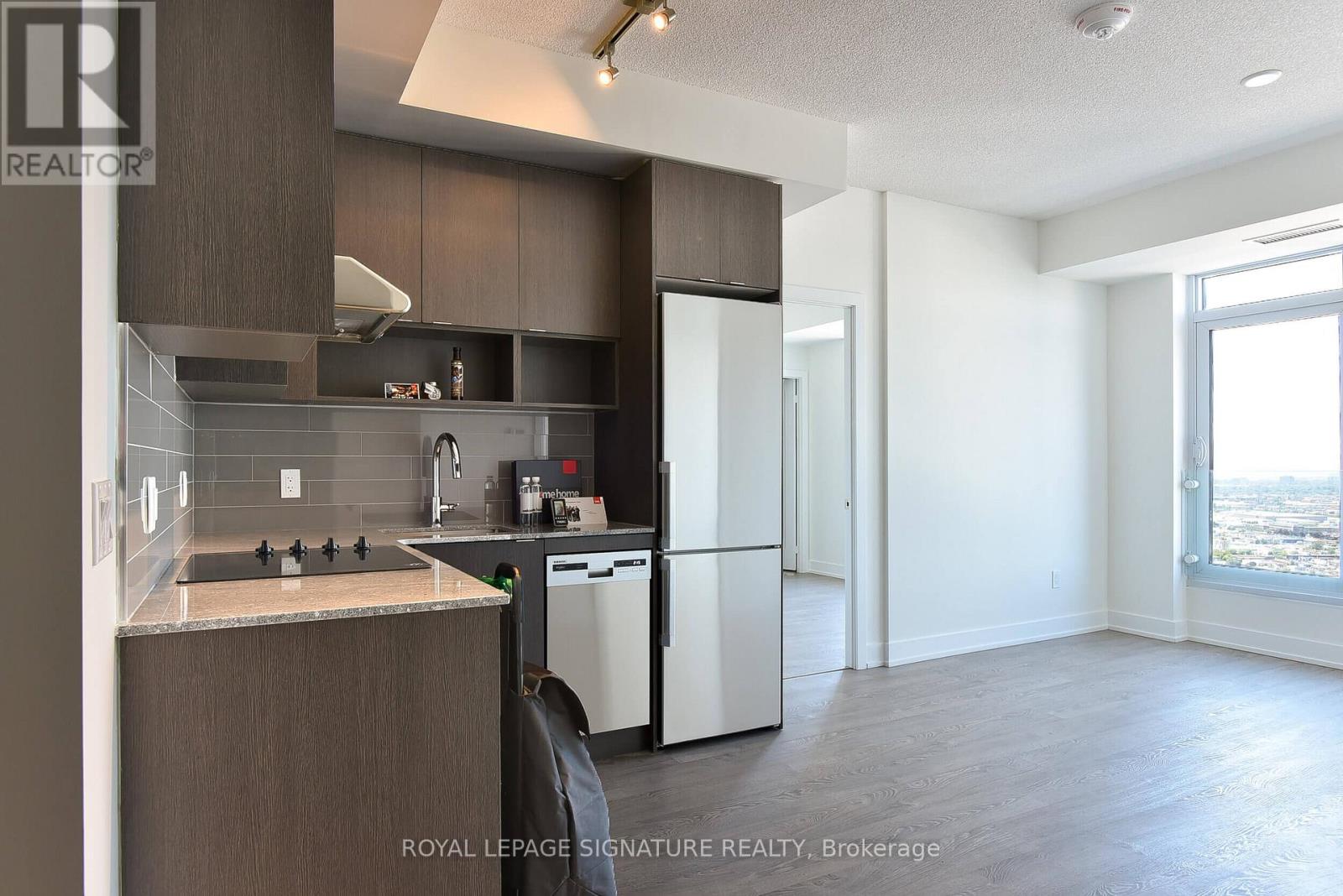 4201 - 7 Mabelle Avenue, Toronto, Ontario  M9A 4X7 - Photo 3 - W12690504