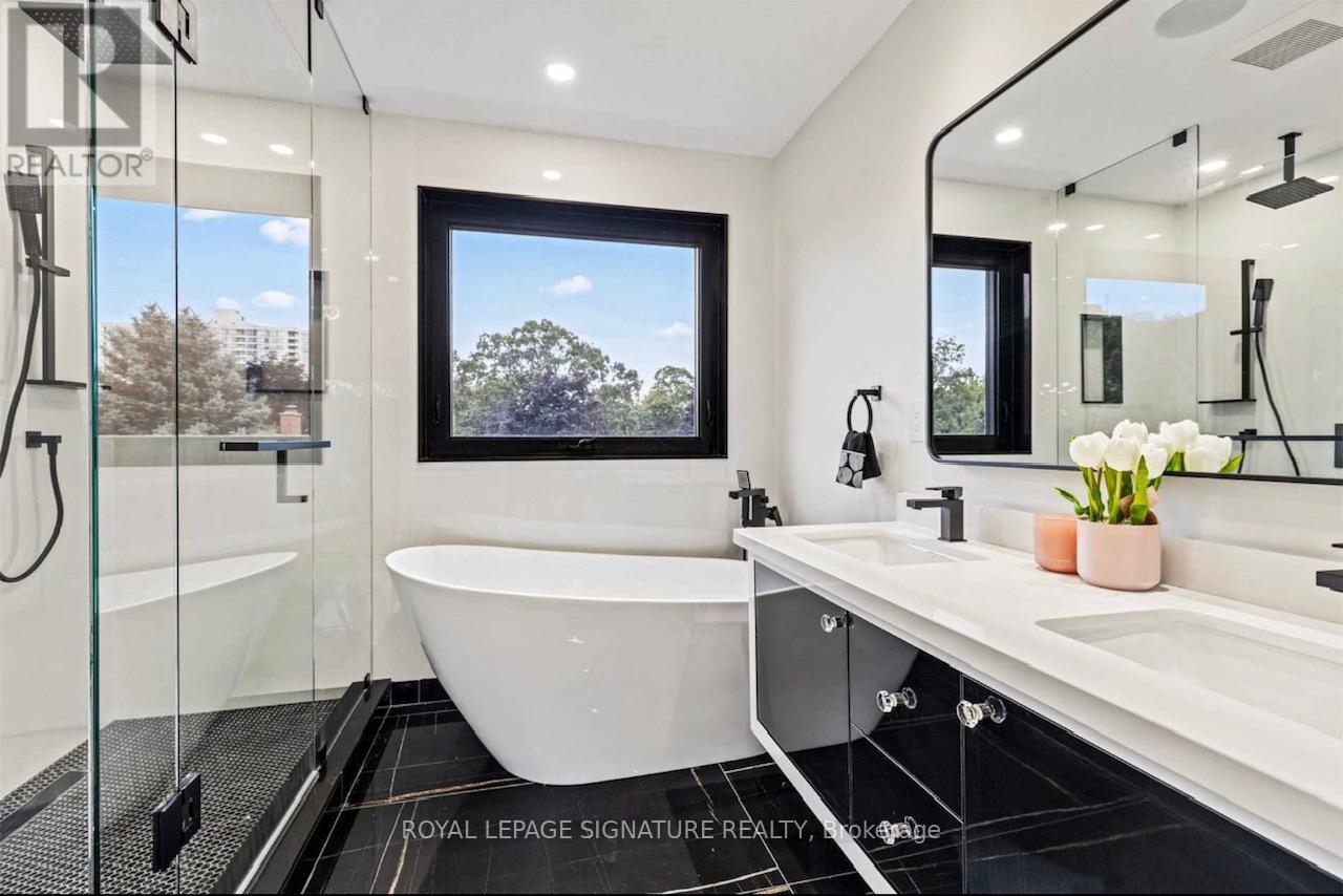 2506 Camilla Road, Mississauga, Ontario  L5A 2K5 - Photo 13 - W12690528