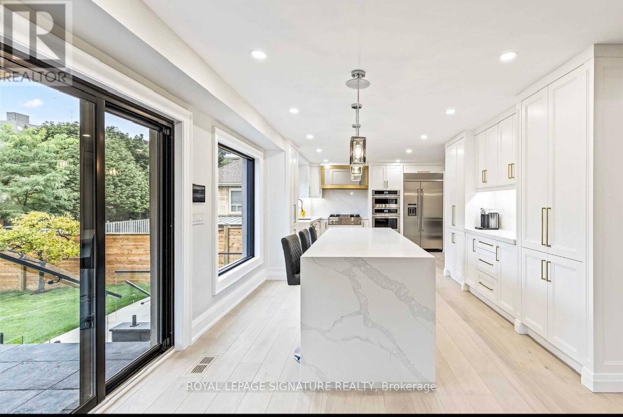 2506 Camilla Road, Mississauga, Ontario  L5A 2K5 - Photo 9 - W12690532