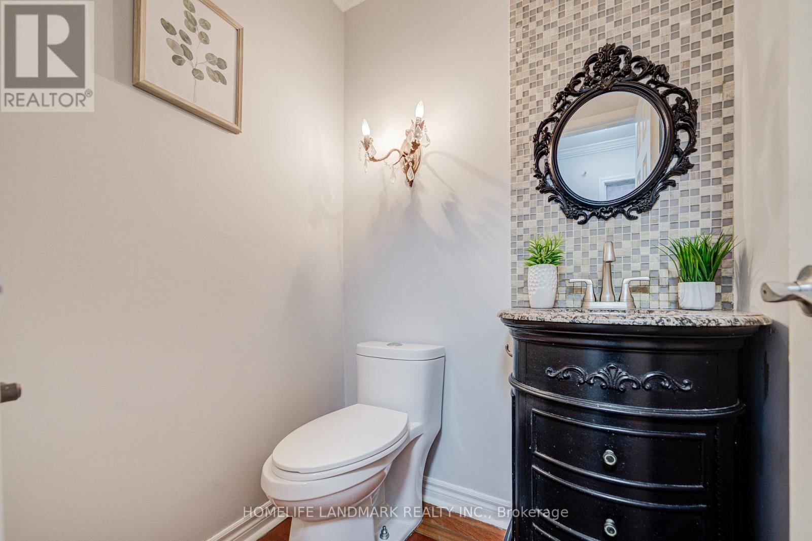 377 Parkridge Crescent, Oakville, Ontario  L6M 1A8 - Photo 15 - W12690580