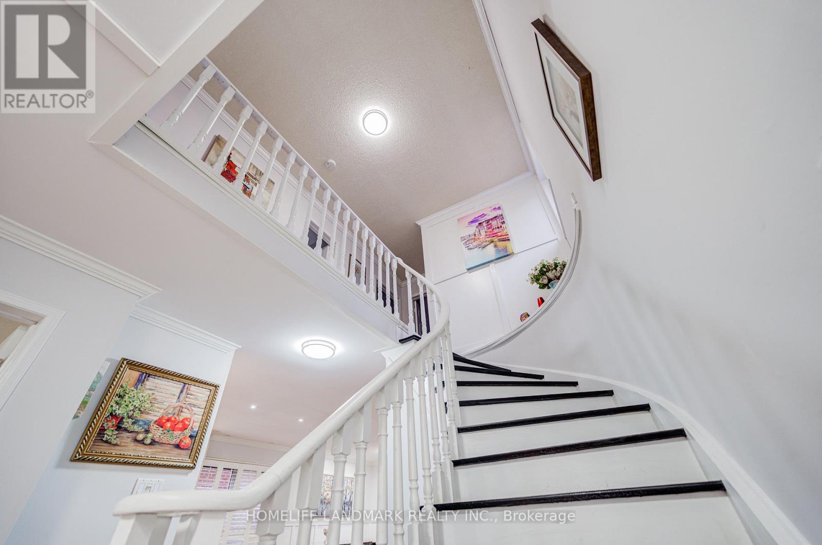 377 Parkridge Crescent, Oakville, Ontario  L6M 1A8 - Photo 18 - W12690580