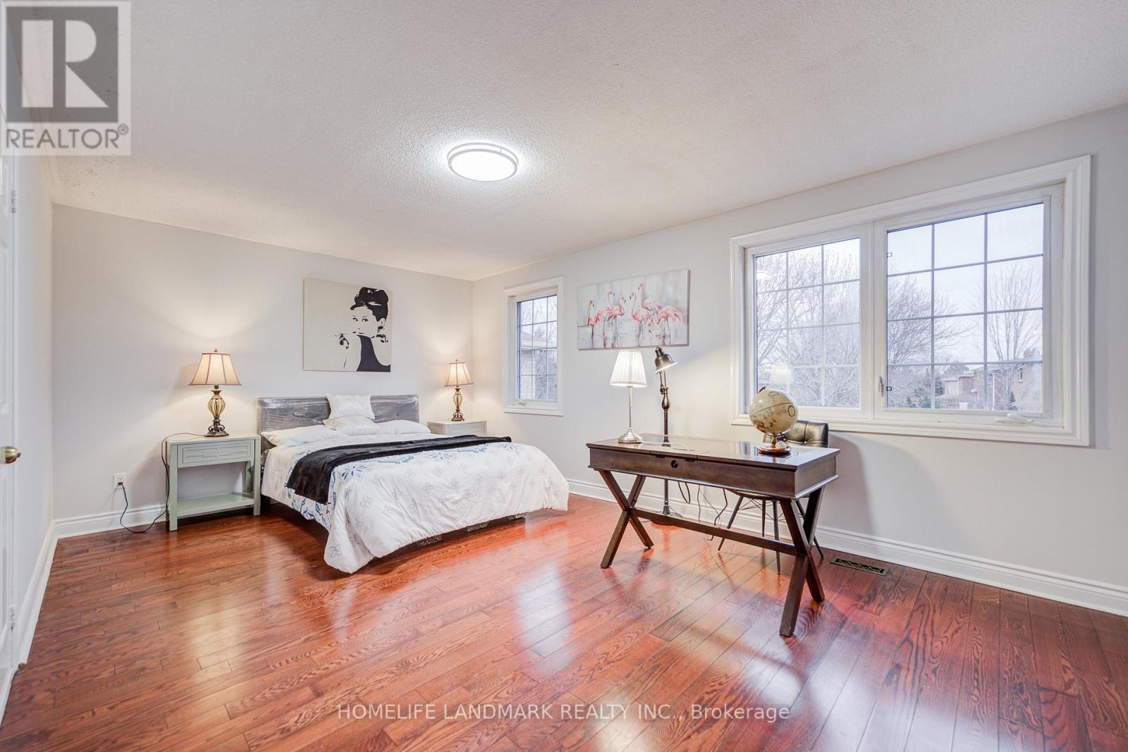 377 Parkridge Crescent, Oakville, Ontario  L6M 1A8 - Photo 19 - W12690580