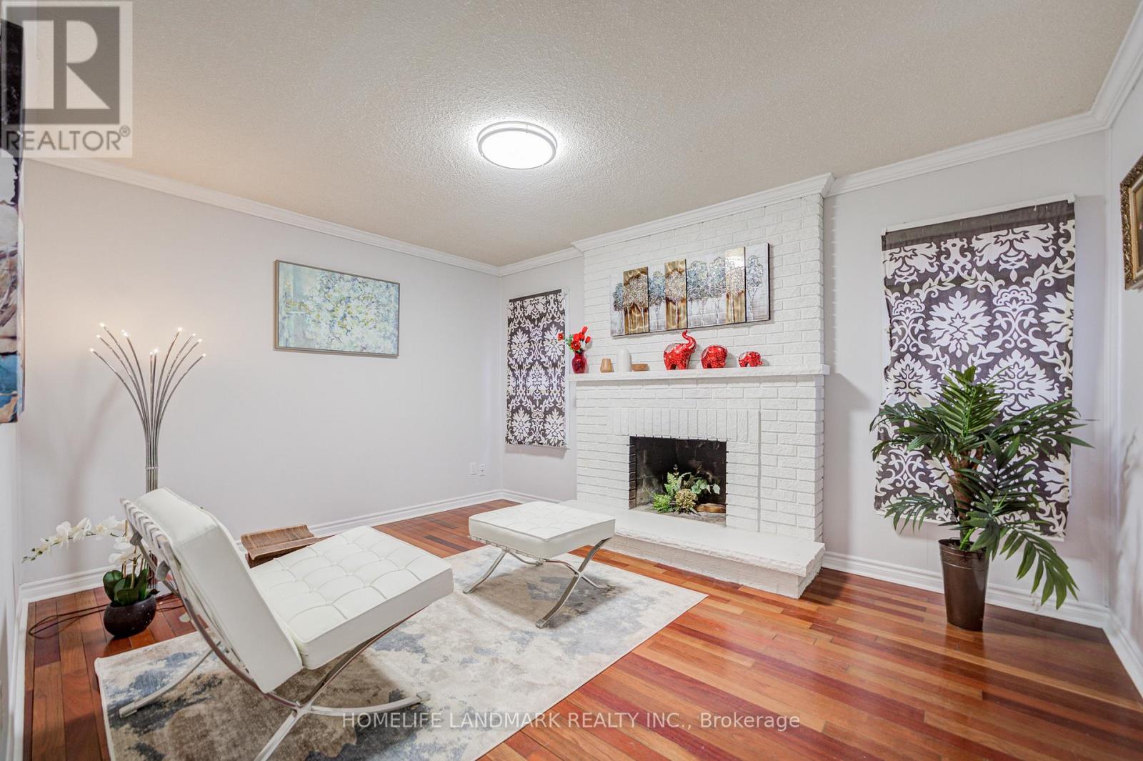 377 Parkridge Crescent, Oakville, Ontario  L6M 1A8 - Photo 5 - W12690580