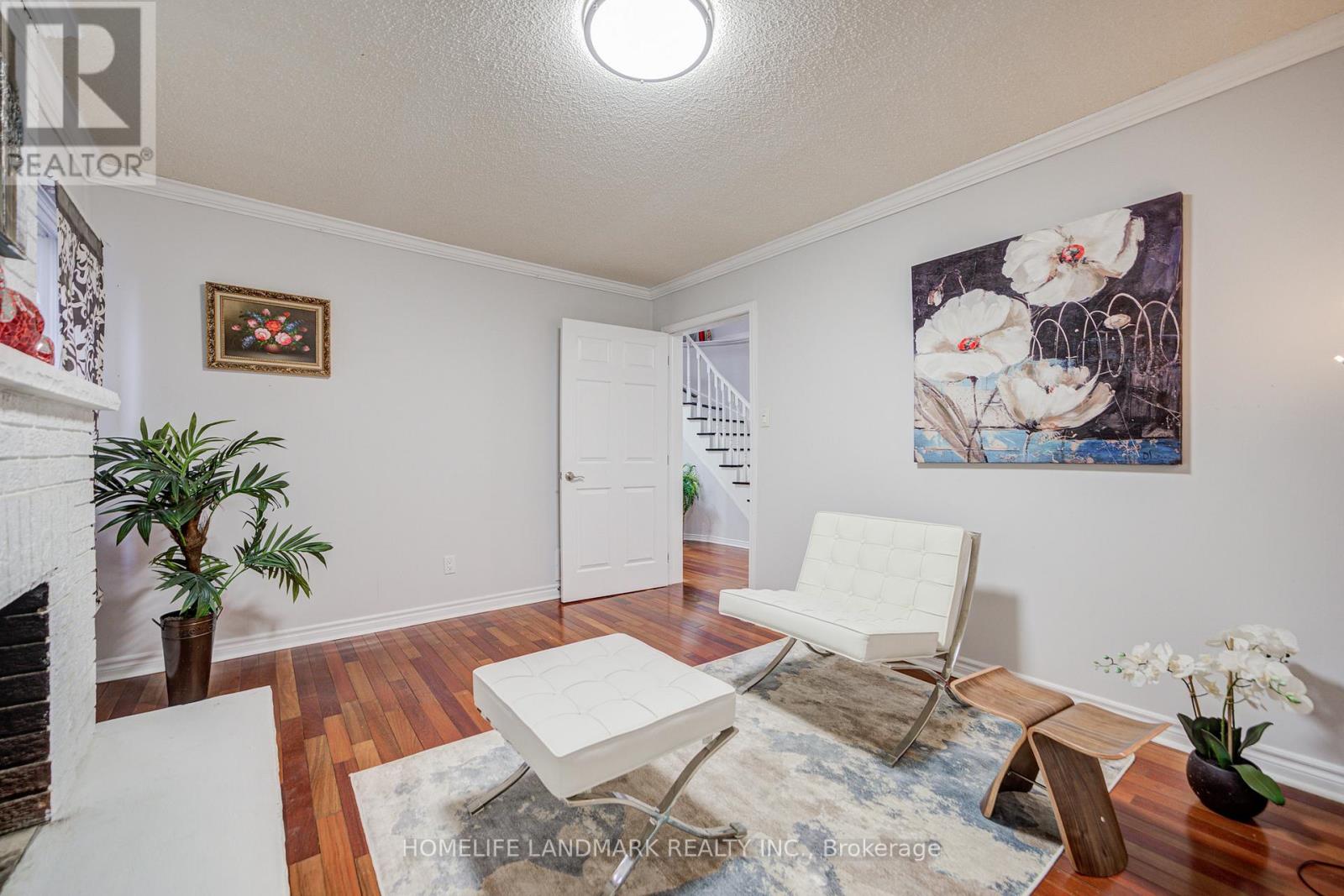 377 Parkridge Crescent, Oakville, Ontario  L6M 1A8 - Photo 6 - W12690580