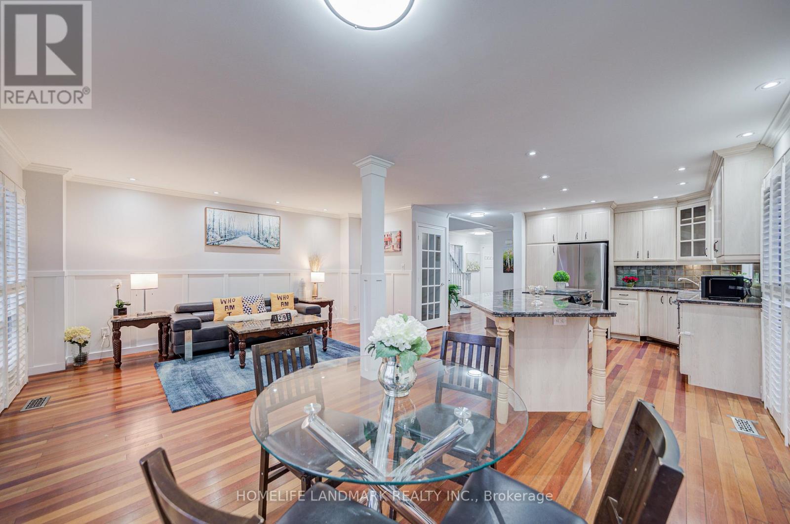 377 Parkridge Crescent, Oakville, Ontario  L6M 1A8 - Photo 8 - W12690580